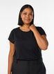 Kurz&auml;rmeliges T-Shirt aus einer Baumwollmischung, Schwarz, Model image number 0