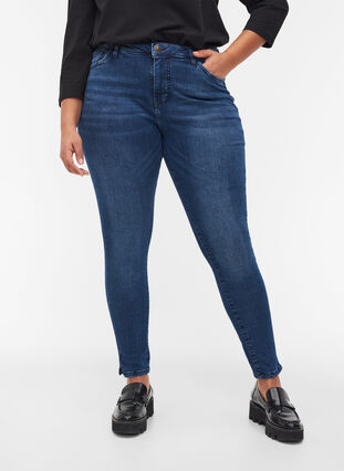Aktionsartikel - Cropped Amy Jeans mit Schlitz, Blue denim, Model image number 2
