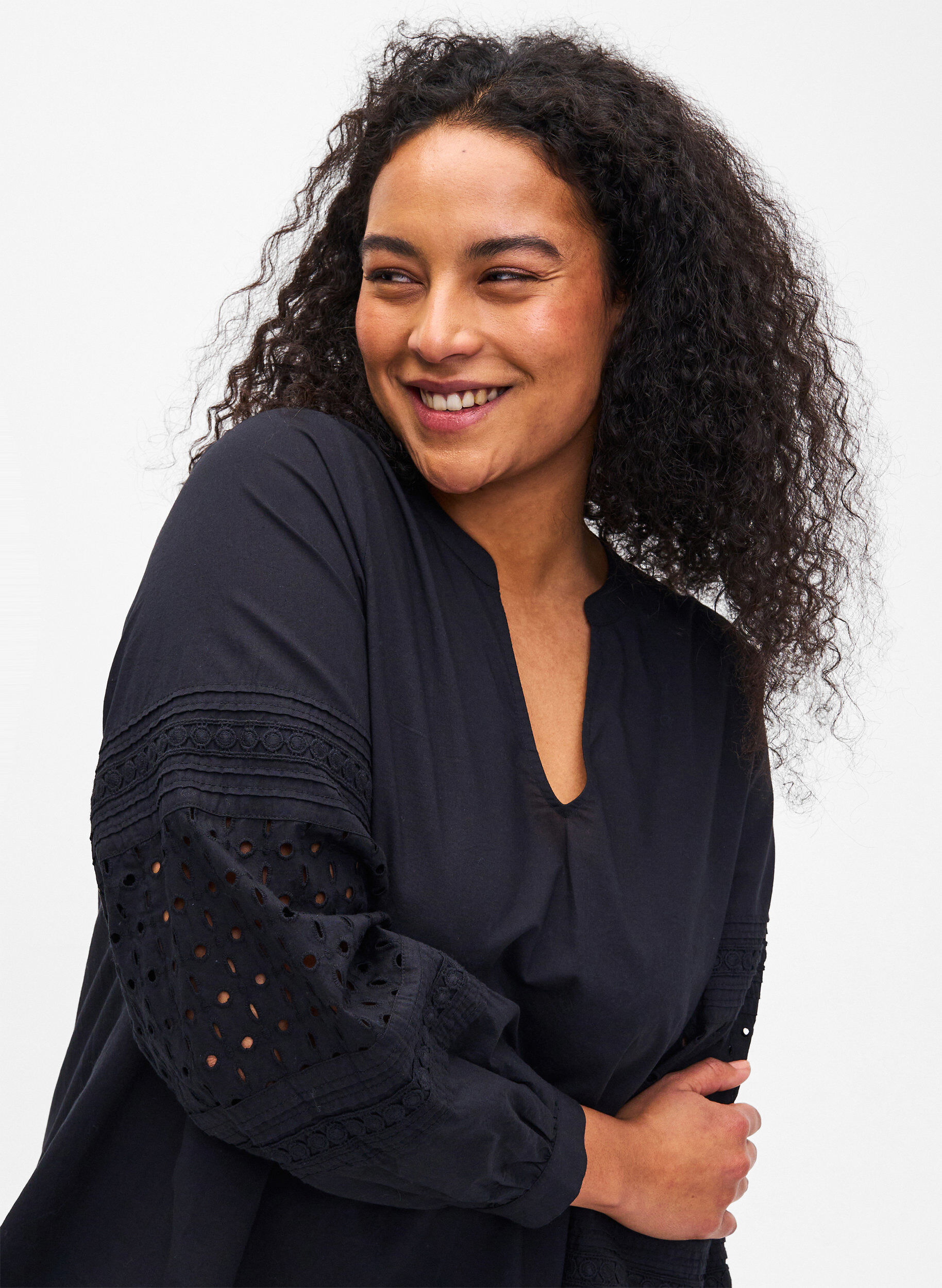 Zizzi Langarmbluse mit dekorativen Details, Black, Model image number 2