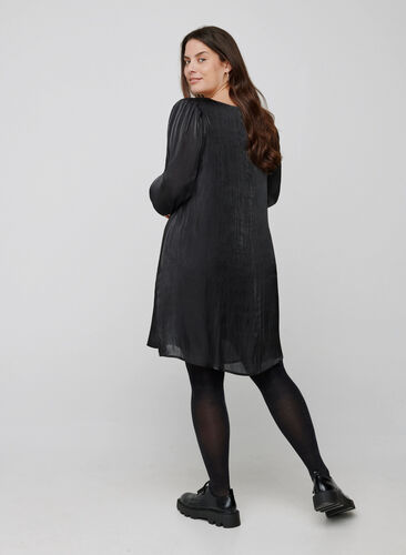 Kleid mit Shine und langen Puffärmeln, Black, Model image number 1