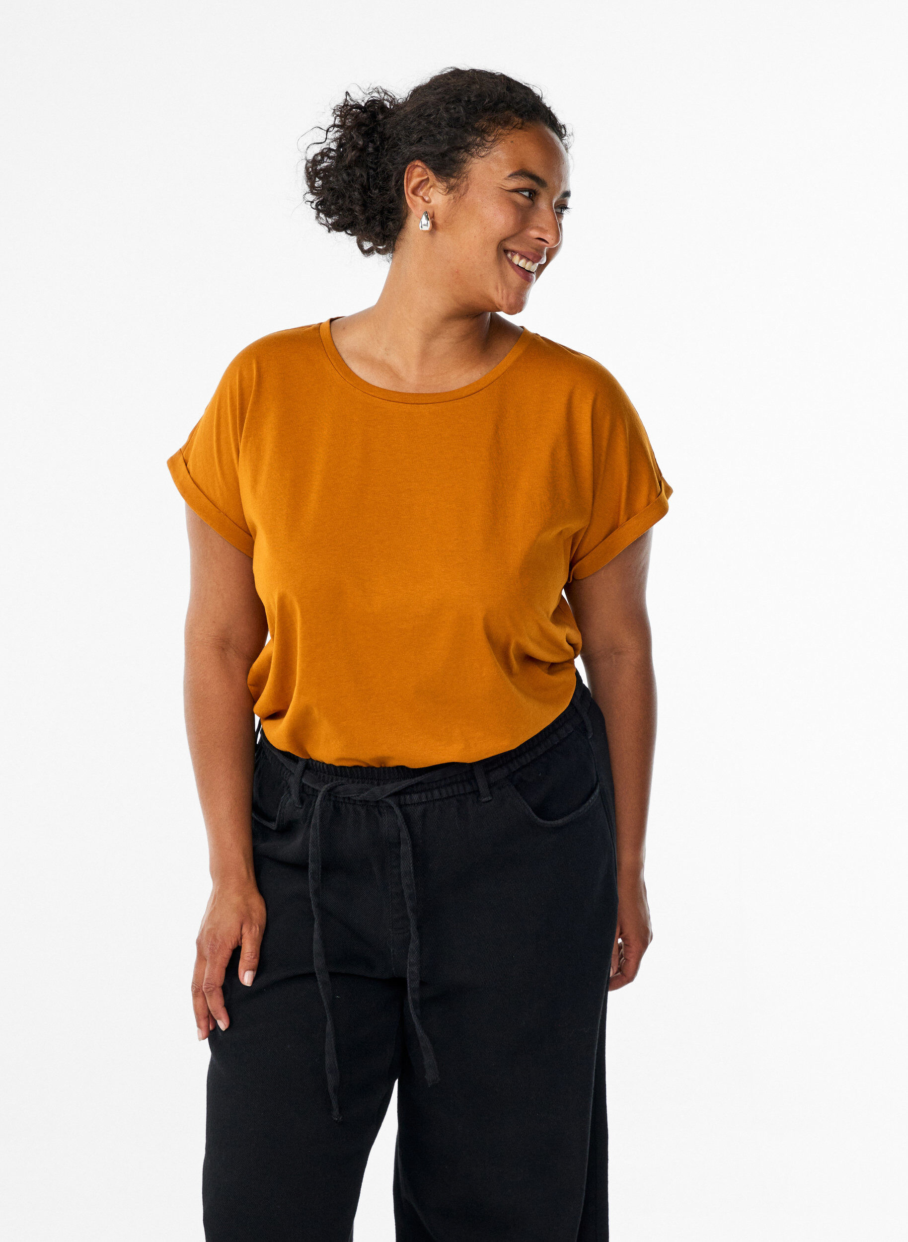ZizziKurz&auml;rmliges T-Shirt aus einer Baumwollmischung, Orange, Model image number 0