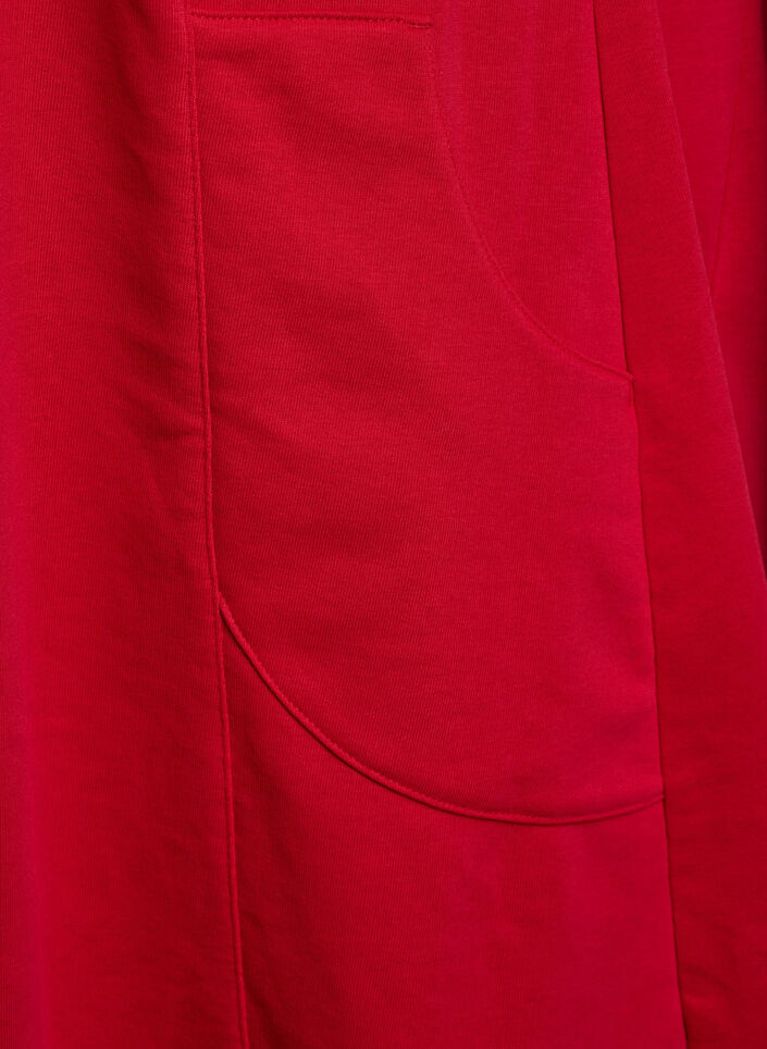 Jerseykleid mit kurzen Ärmeln und Taschen, Rot, Packshot image number 3