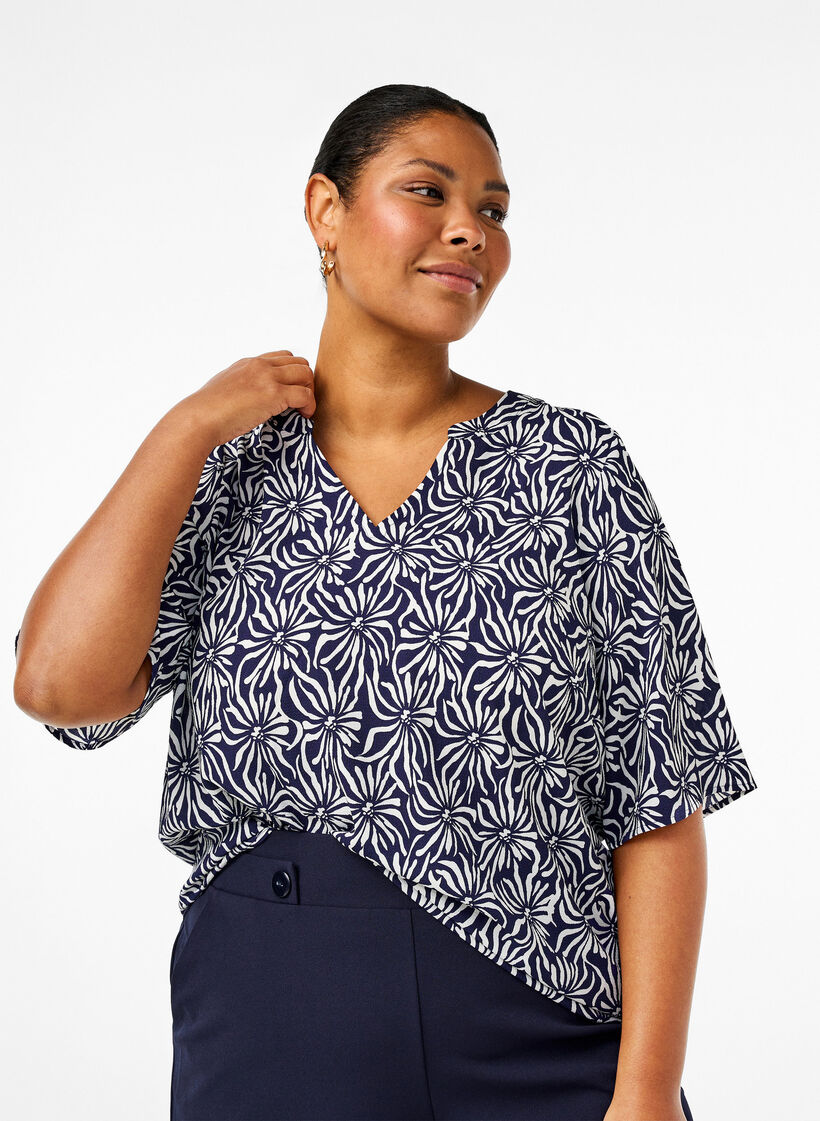 Bluse mit V-Ausschnitt und Blumendruck, White Blue Flower, Model image number 0