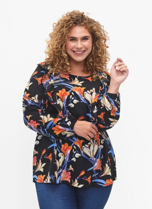 Langärmelige Bluse mit Rüschen, Black Flower AOP, Model image number 0