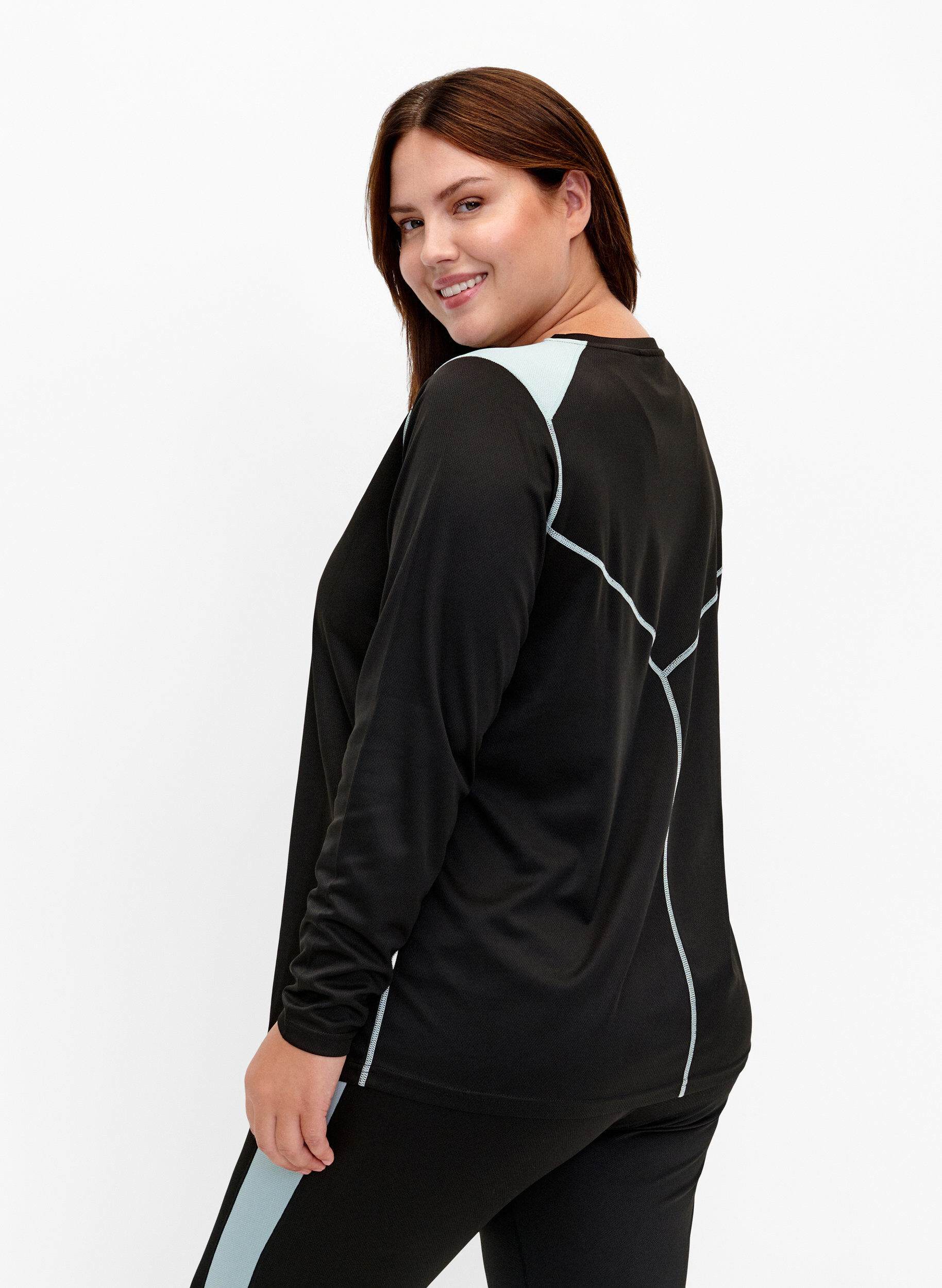 Zizzi Ski-Unterhemd mit Farbblock, Black w. Gray Mist, Model image number 1