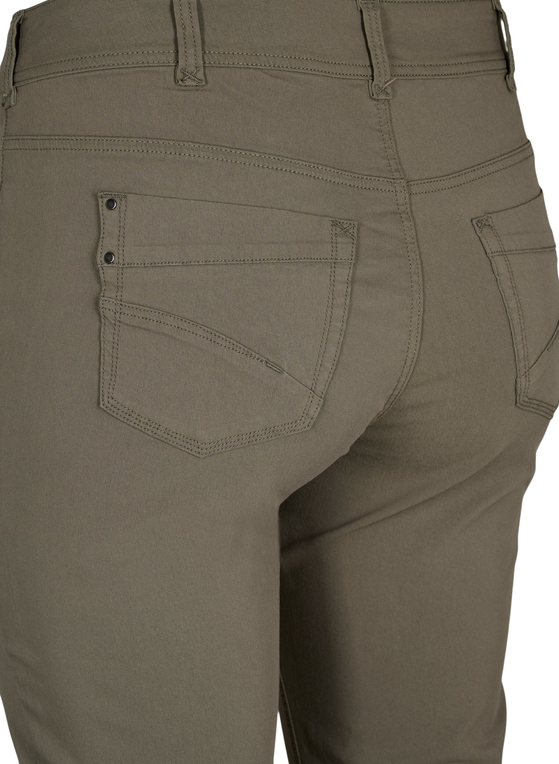 Zizzi Eng anliegende Capri-Hose aus einer Viskosemischung, Dusty Olive, Packshot image number 3
