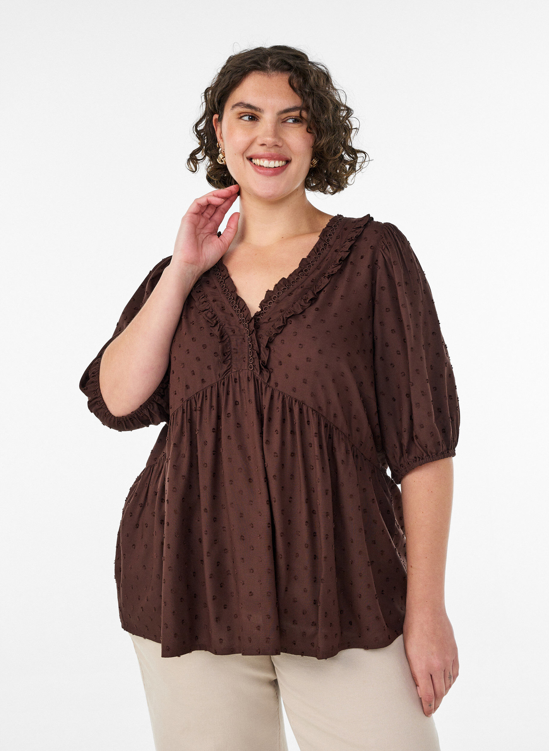 ZizziBluse aus Viskose mit gepunkteter Struktur und V-Ausschnitt, Braun, Model image number 0