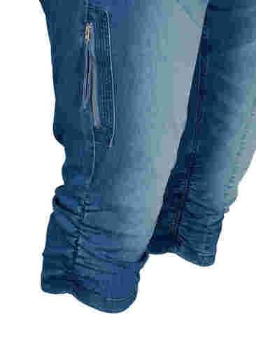 Slim Fit Caprijeans mit Taschen, Light blue denim, Packshot image number 3