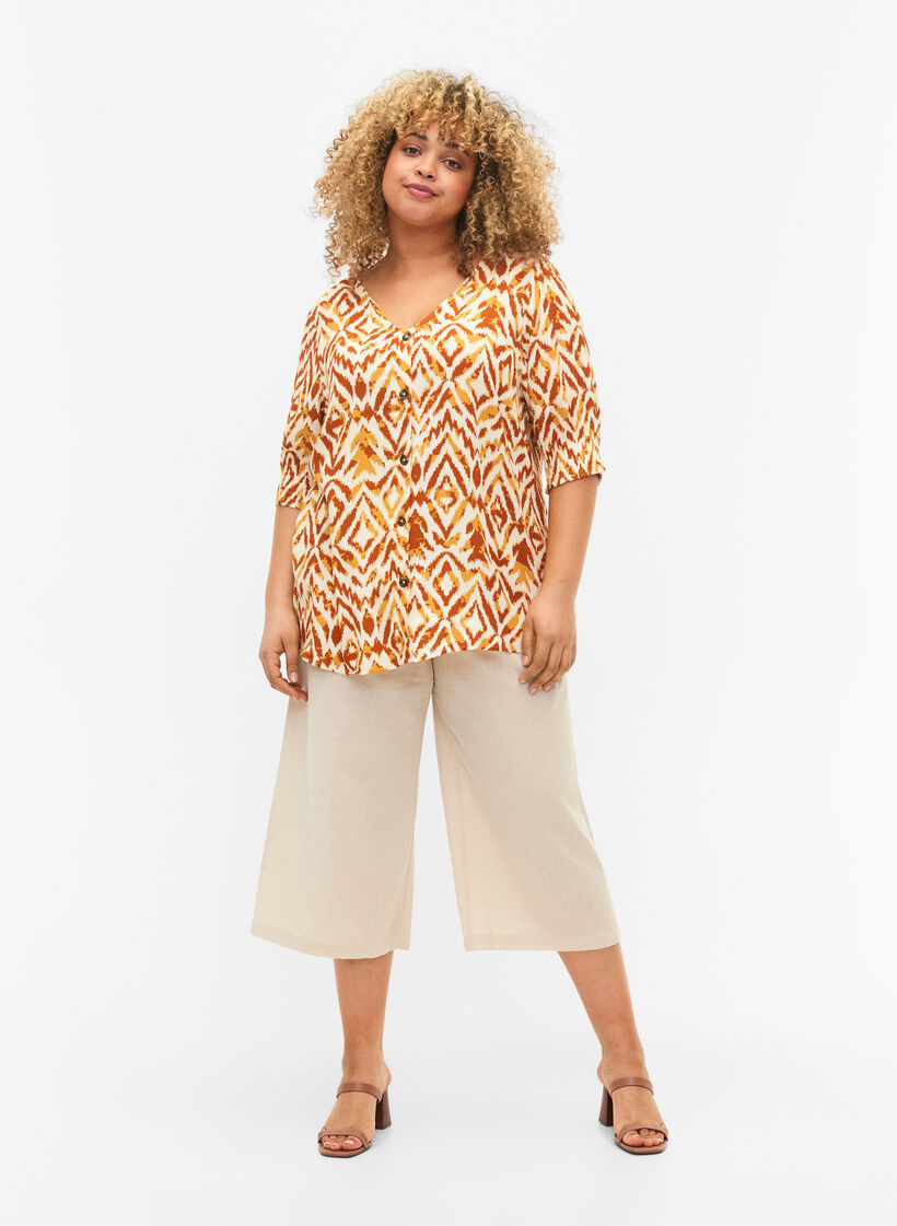 Bluse aus Viskose mit Knöpfen, Amber Green Tribe, Model image number 2