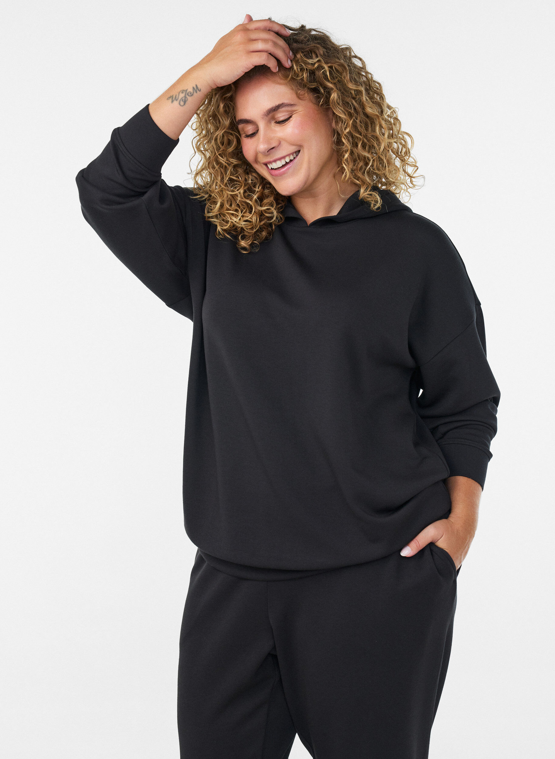 ZizziHoodie aus Jersey, Schwarz, Model image number 0
