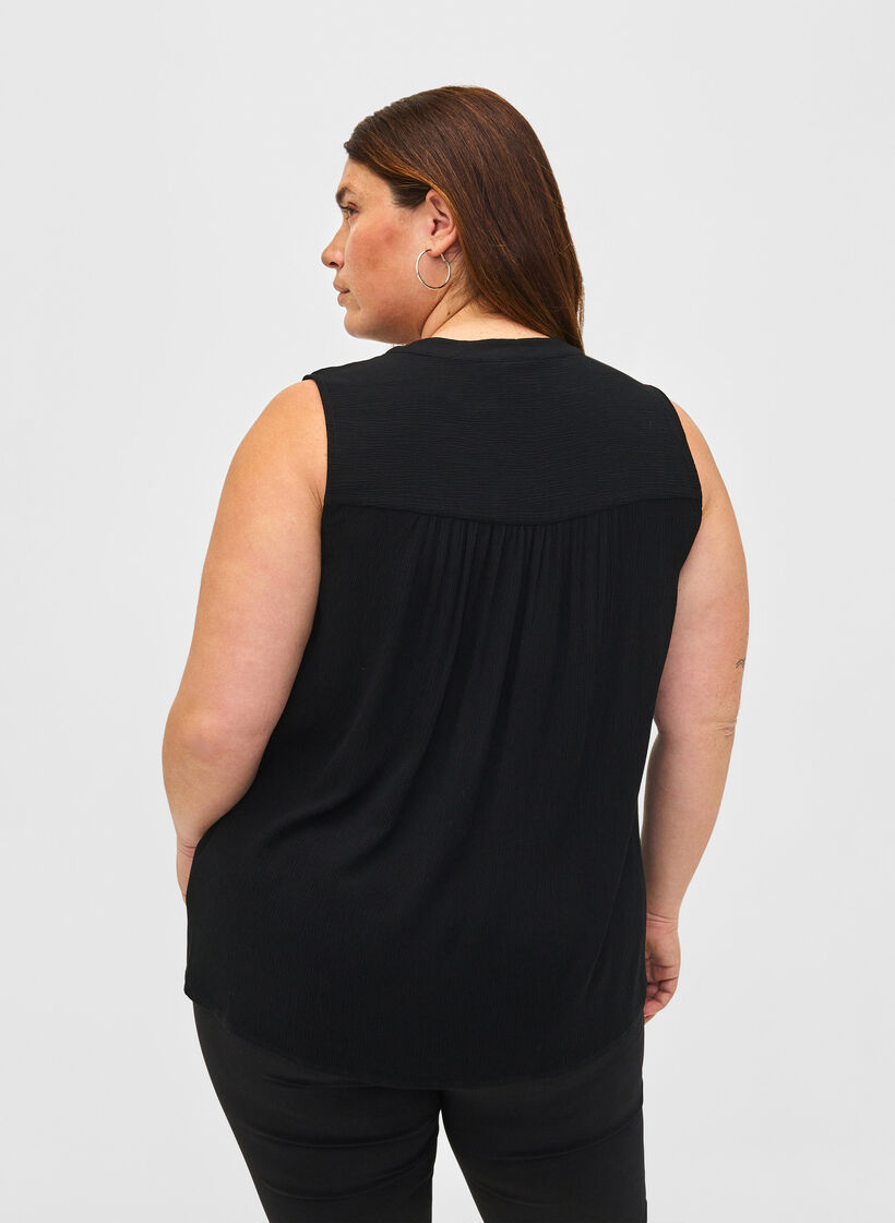 Ärmellose Bluse aus Viskose mit Häkeldetail, Black, Model image number 1