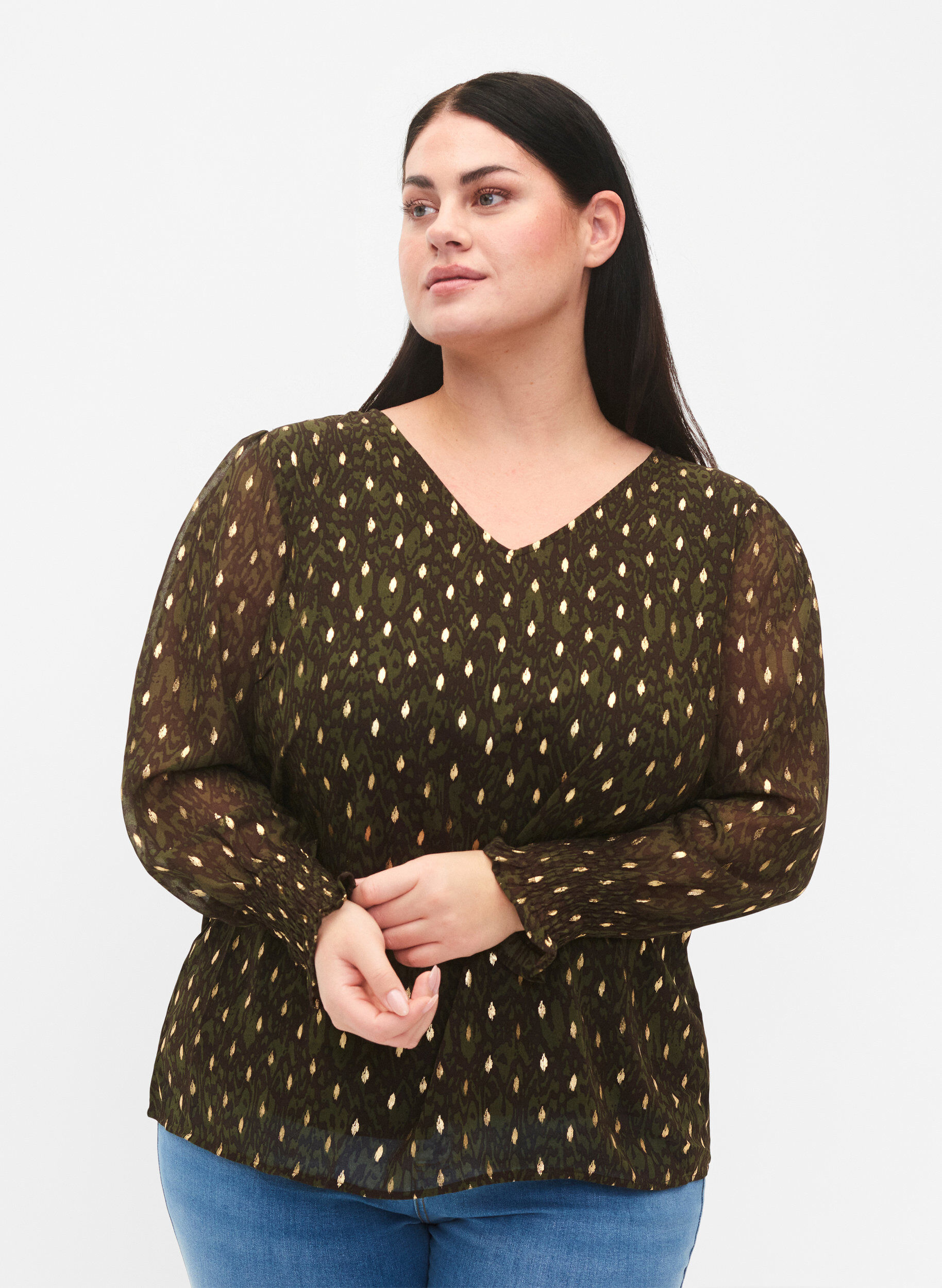Zizzi  Gebl&uuml;mte Bluse mit langen &Auml;rmeln und V-Ausschnitt, Green Ethnic AOP, Model image number 0