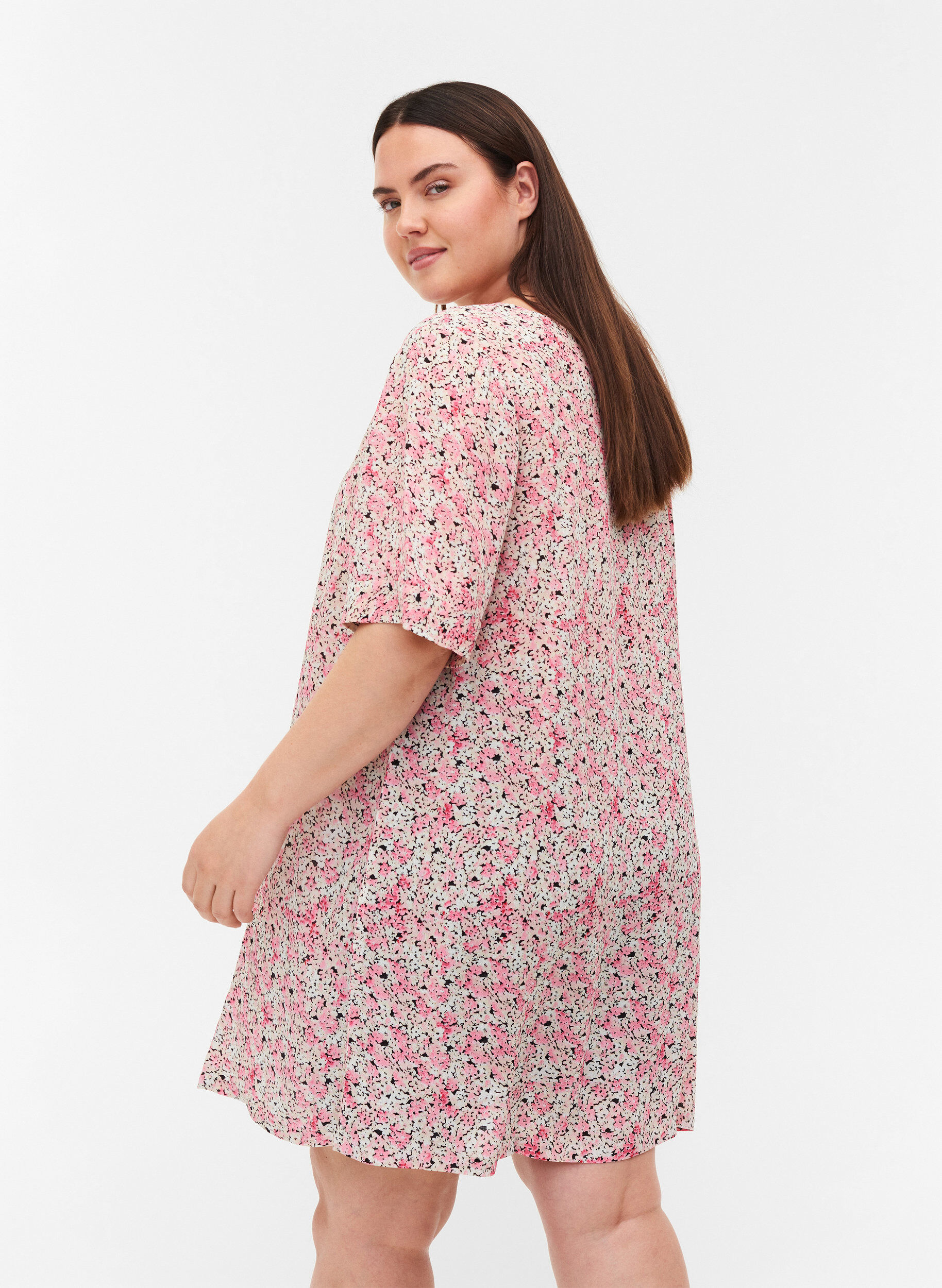 Zizzi Viskosetunika mit Print und kurzen &Auml;rmeln, Pink Ditsy AOP, Model image number 1