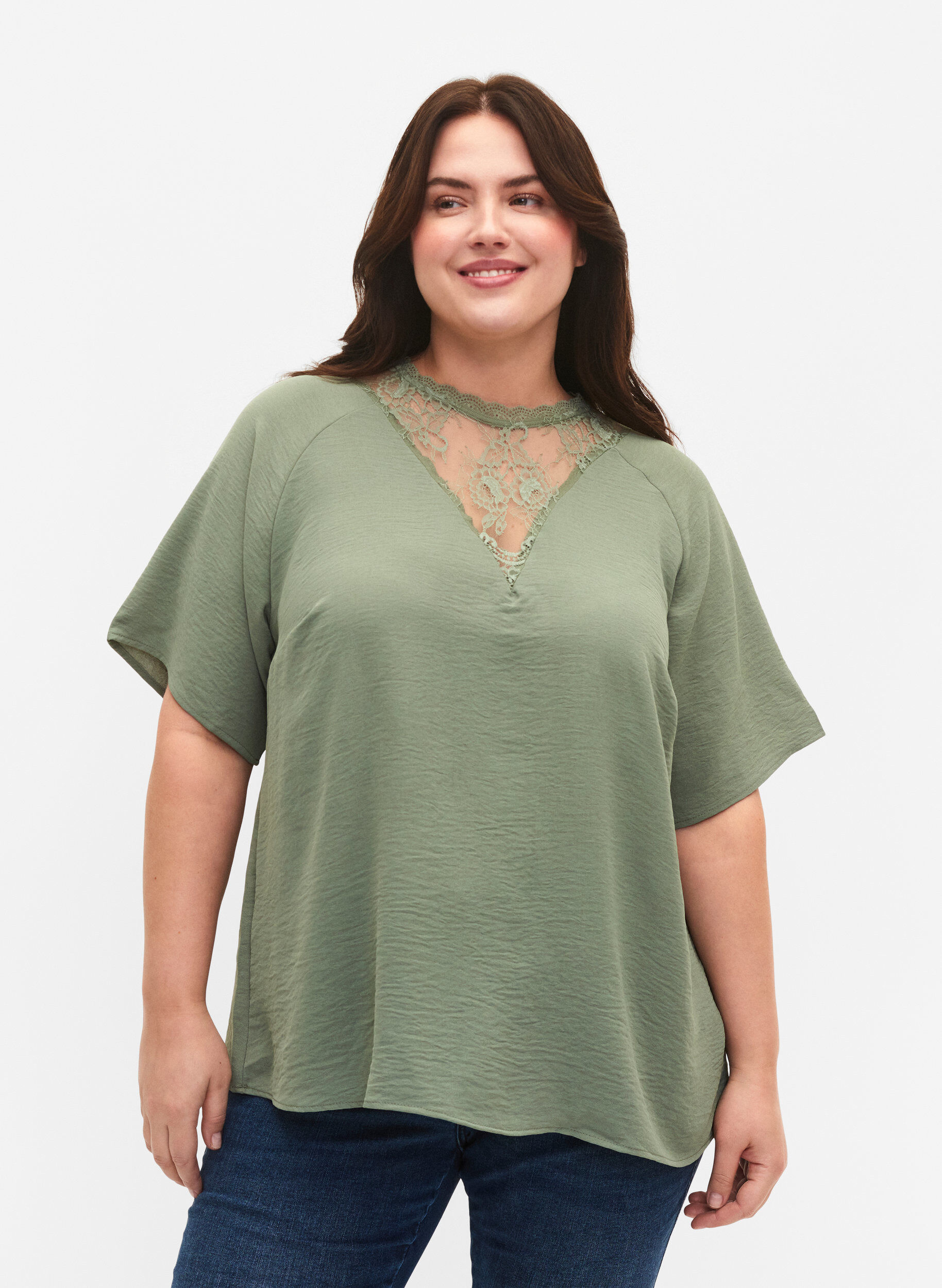 Zizzi Kurz&auml;rmelige Bluse mit Spitze , Lily Pad, Model image number 0