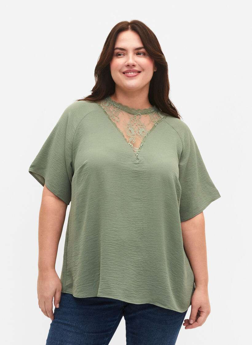 Kurzärmelige Bluse mit Spitze , Lily Pad, Model image number 0