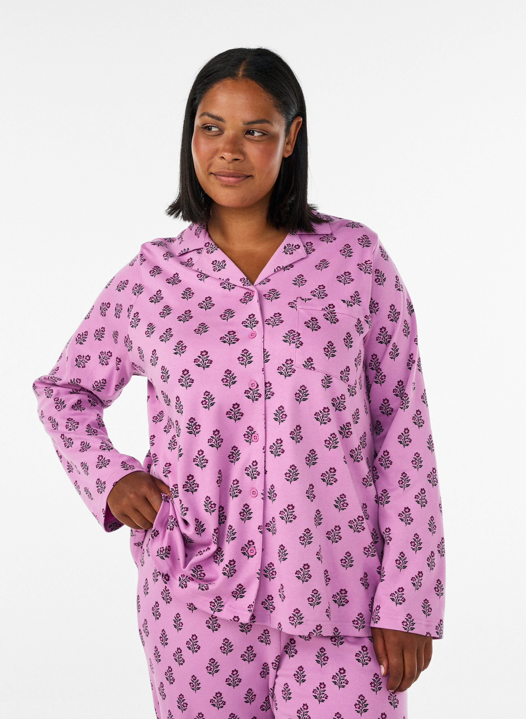 ZizziBaumwoll-Pyjamahemd mit Brusttasche, Rot, Model image number 0
