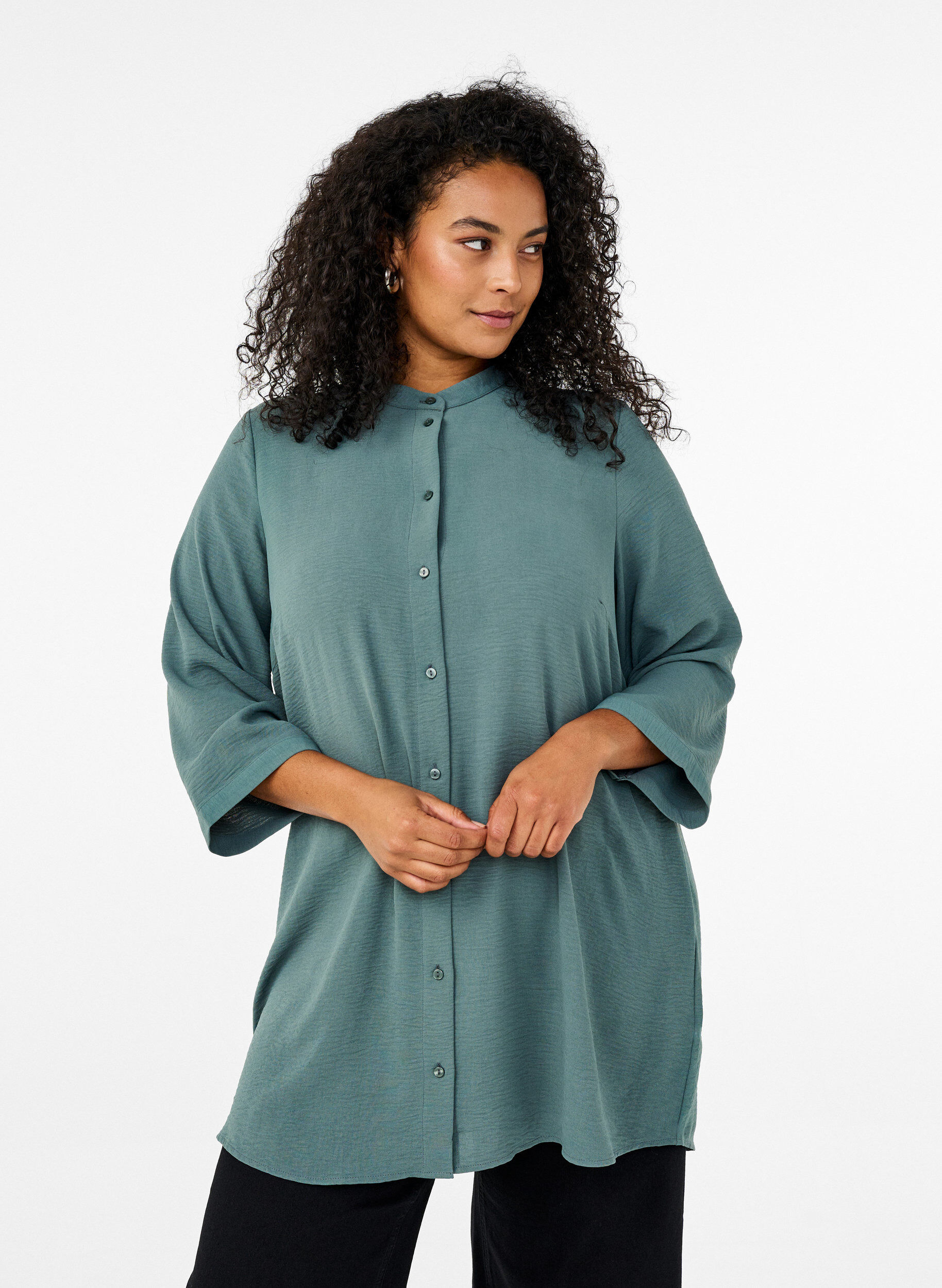 Tunika mit 3/4-&Auml;rmeln, Gr&uuml;n, Model