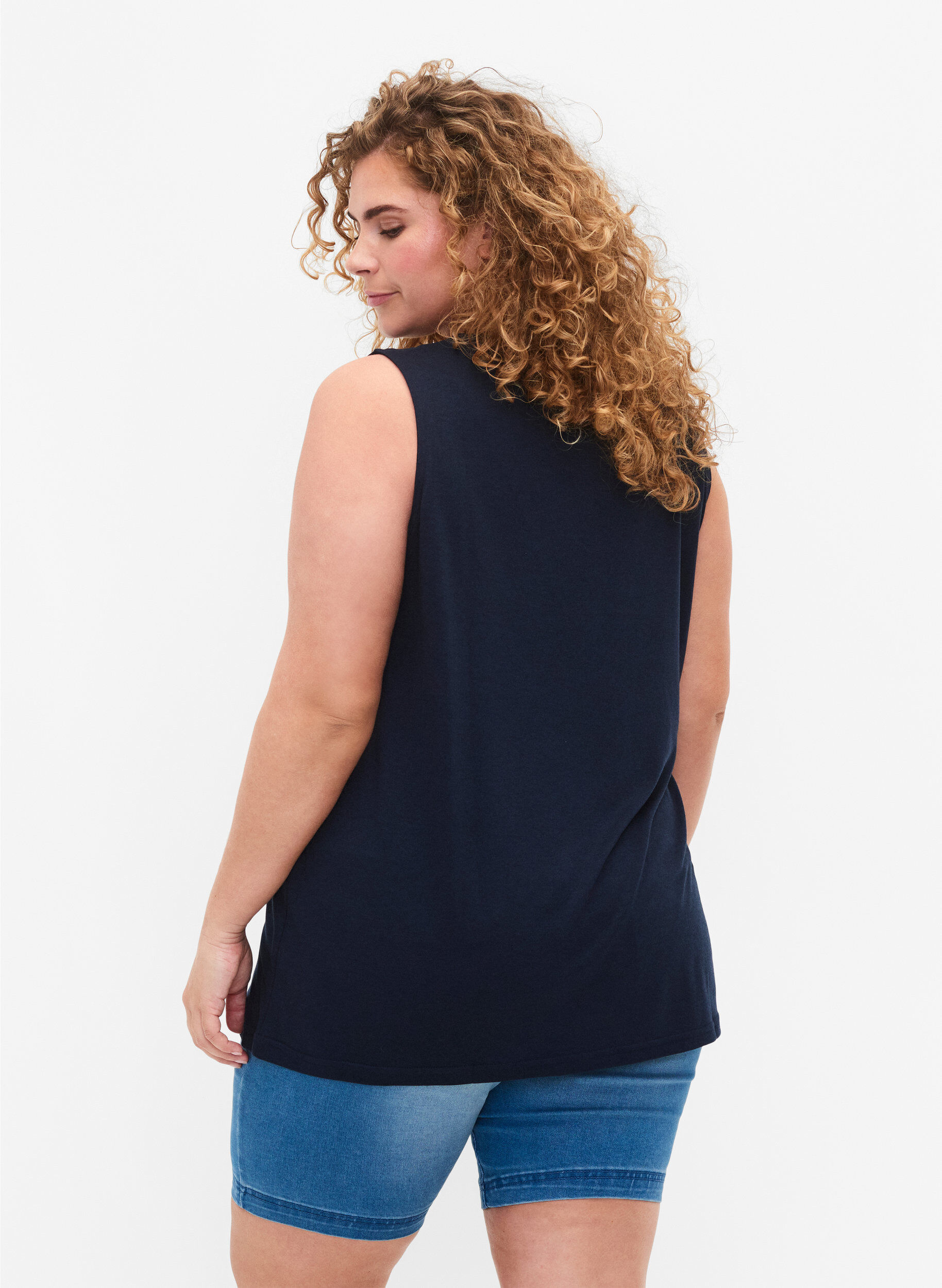 Zizzi &Auml;rmelloses Top mit Spitze, Total Eclipse, Model image number 1