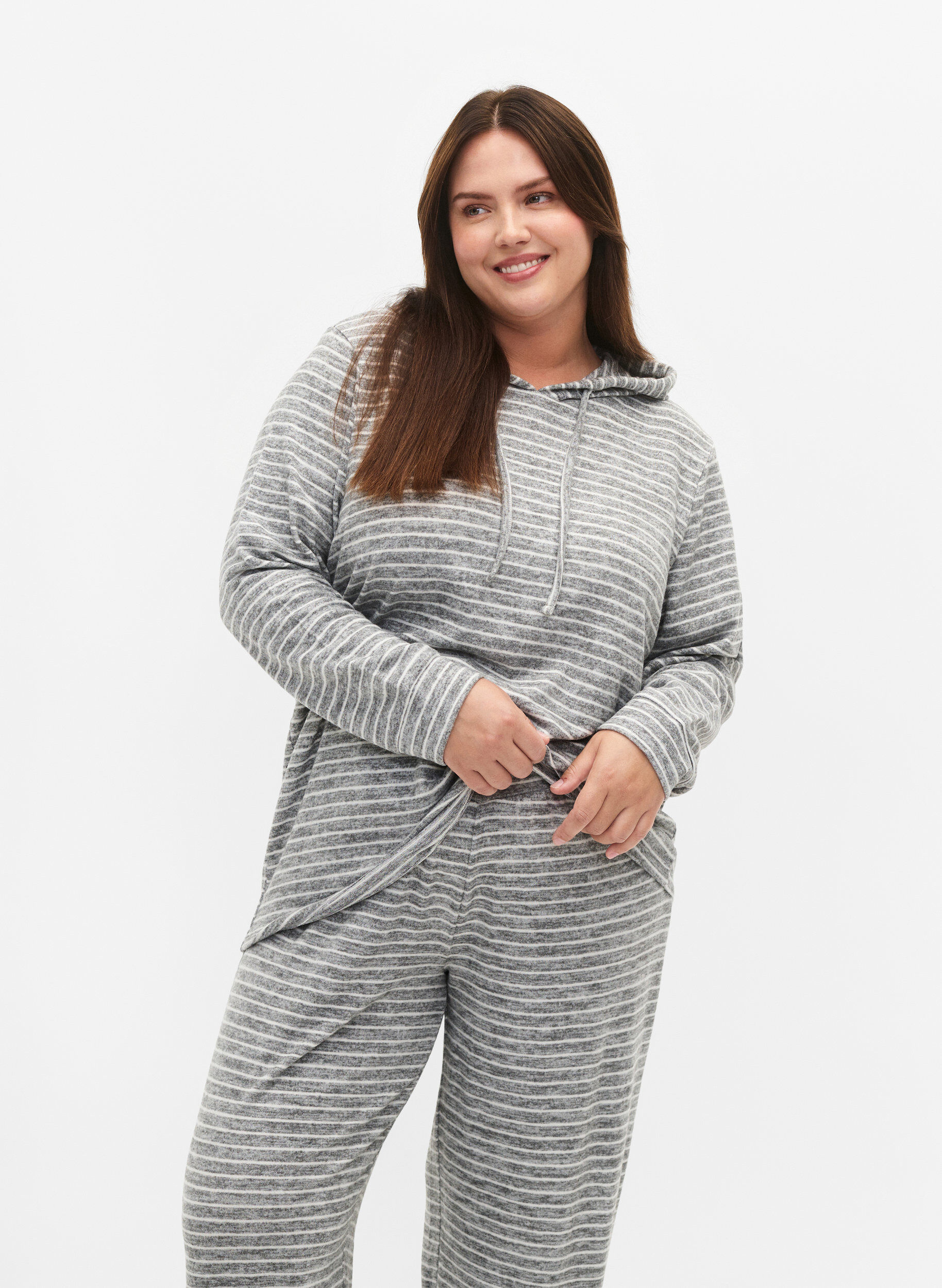 Zizzi Lockerer Hoodie mit Streifen, DGM Stripe, Model image number 2