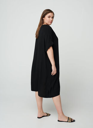 Kurzarm Kleid aus Viskose, Black, Model image number 1