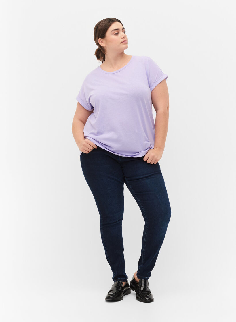 Kurz&auml;rmeliges T-Shirt aus einer Baumwollmischung, Lila, Model image number 1