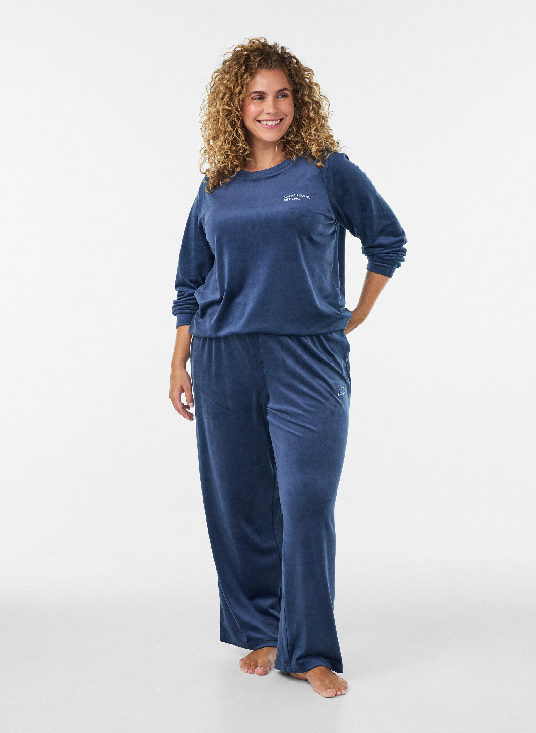 ZizziVelourshose mit Kontrastpaspel, Blau, Model image number 0