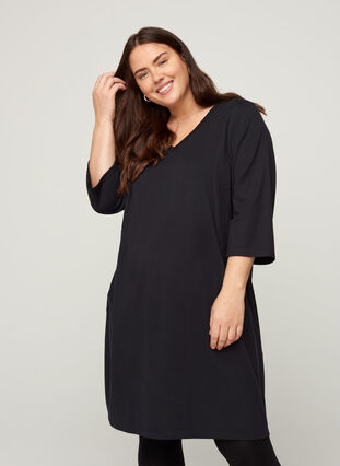 Kleid mit V-Ausschnitt und 3/4-Ärmeln, Black, Model image number 0