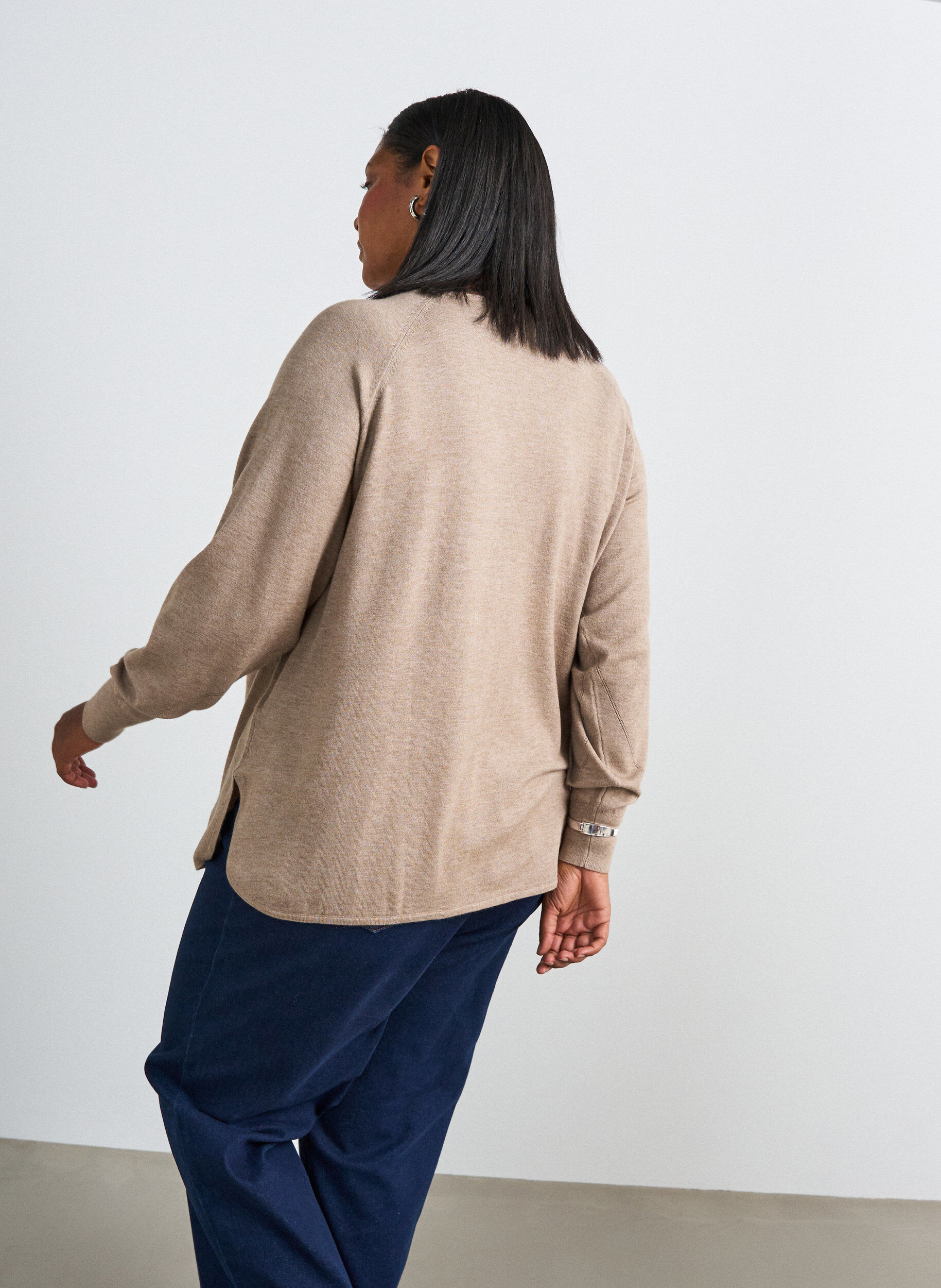 ZizziStrickbluse mit Rundhalsausschnitt und Strickmuster, Beige, Model image number 2