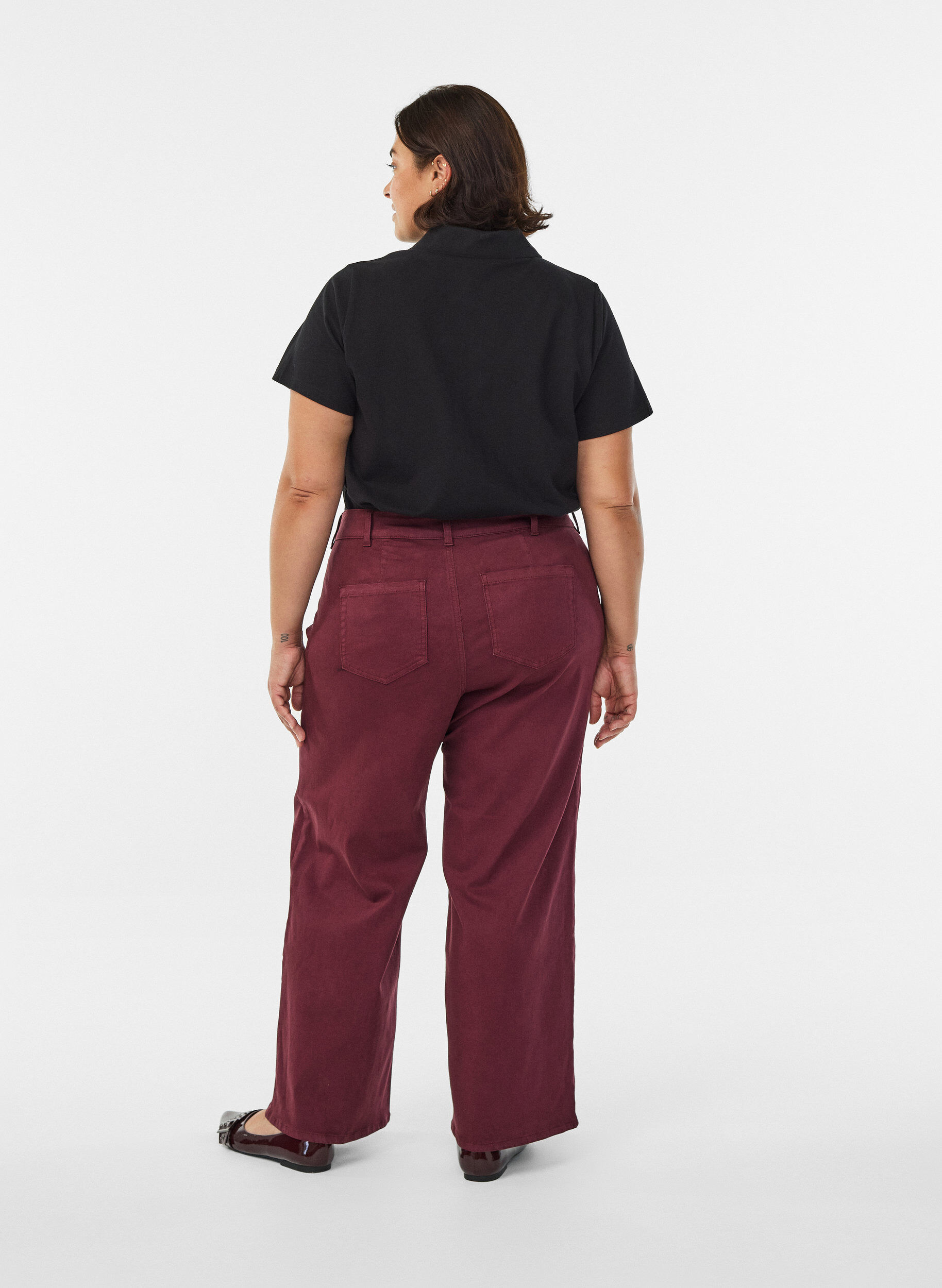 Zizzi Poloshirt mit kurzen &Auml;rmeln, Schwarz, Model image number 2