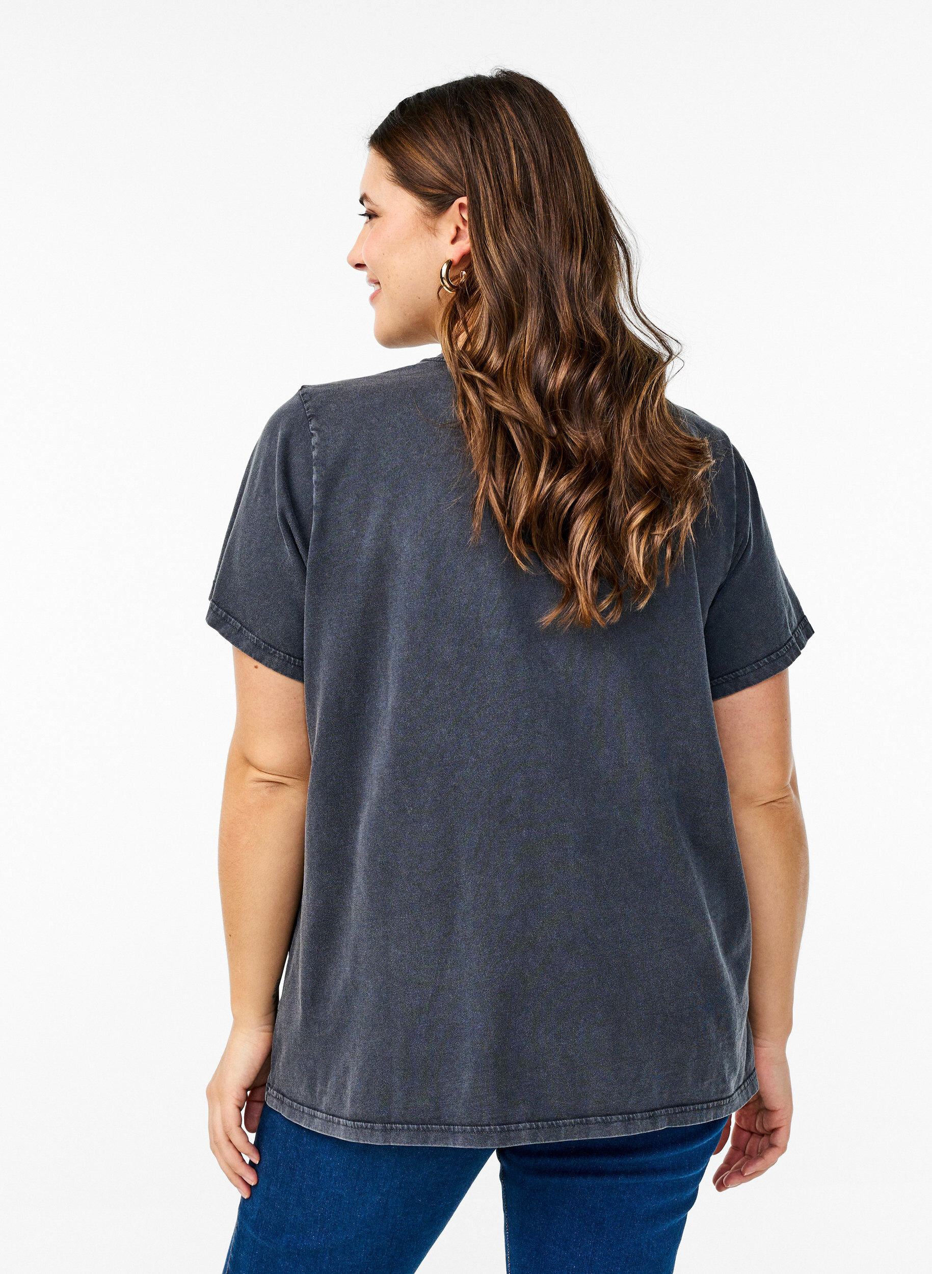 Zizzi T-Shirt aus Bio-Baumwolle mit Grafikprint, Grau, Model image number 2