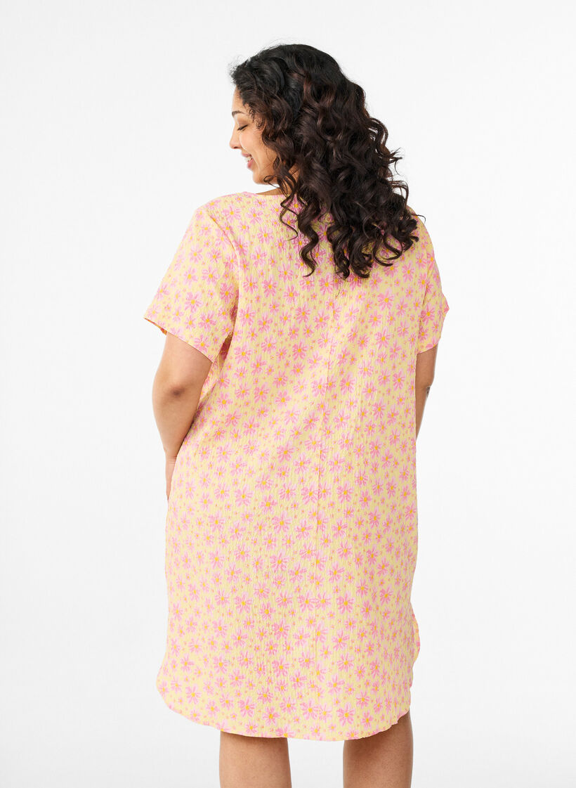 Kurzes Kleid mit gecrinkelter Textur und kurzen &Auml;rmeln, Gelb, Model image number 2