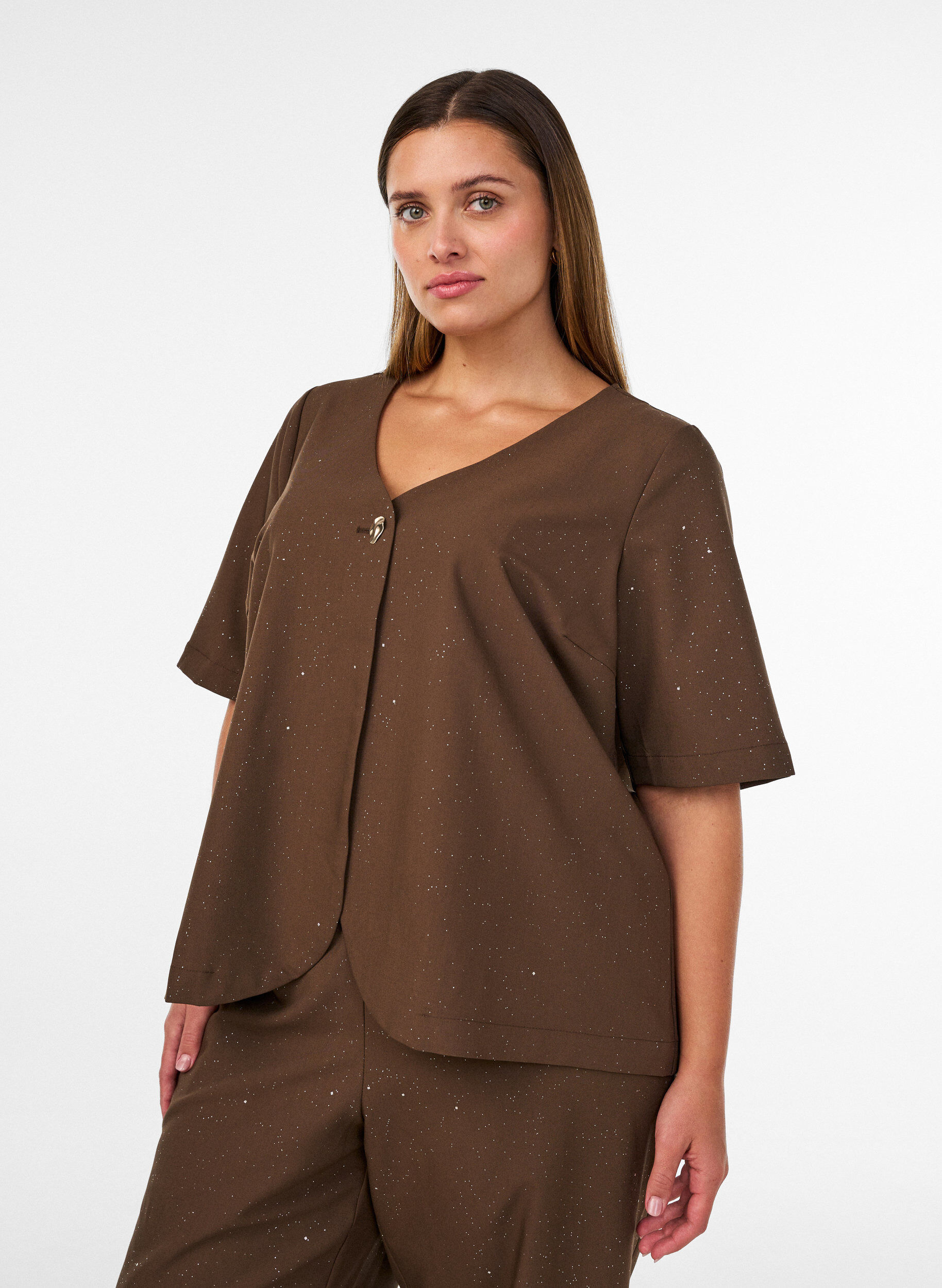 Bluse mit Glitzer und V-Ausschnitt, Braun, Model