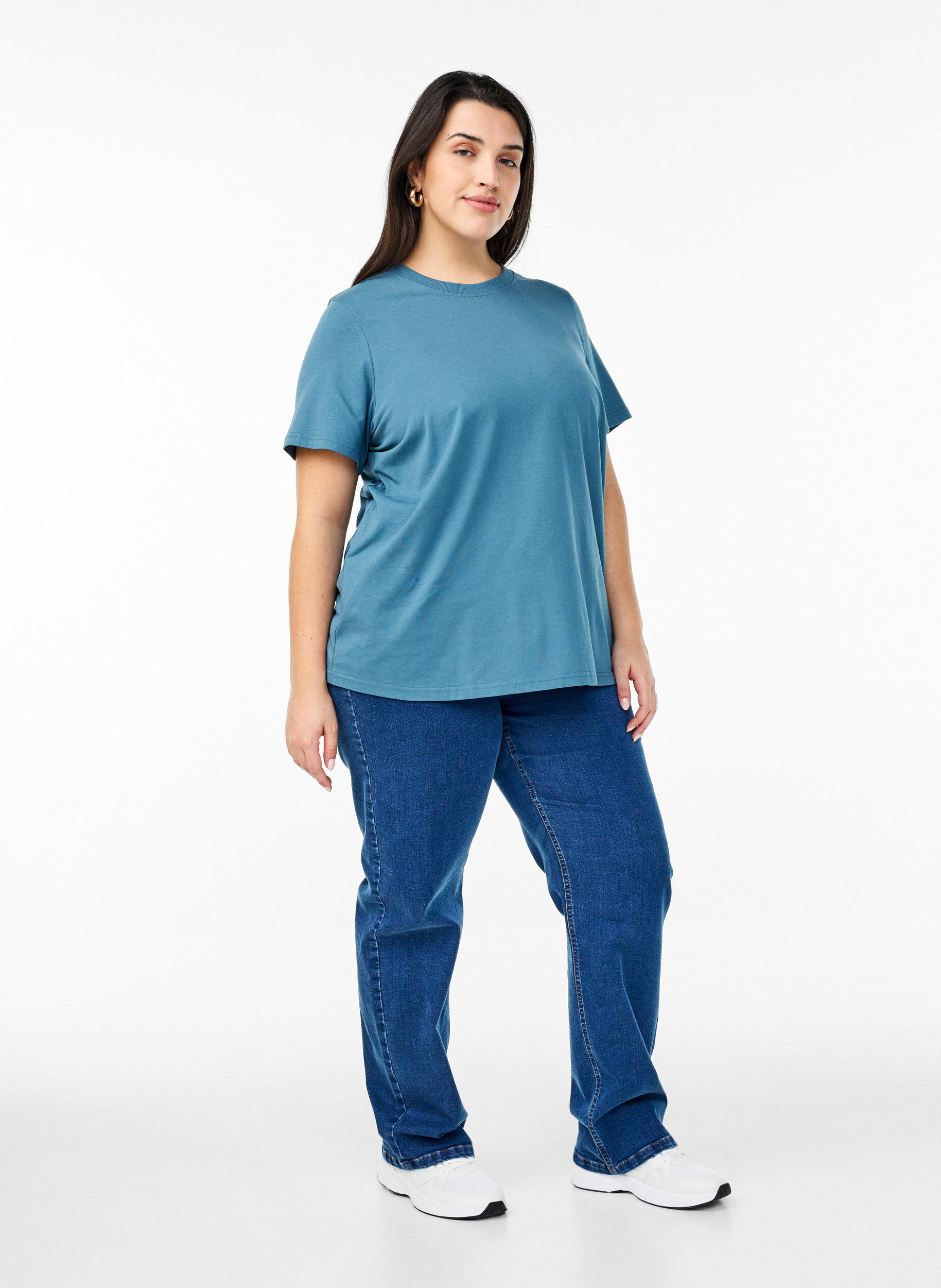 ZizziBasic-T-Shirt aus Baumwolle mit Rundhalsausschnitt, Grau, Model image number 1