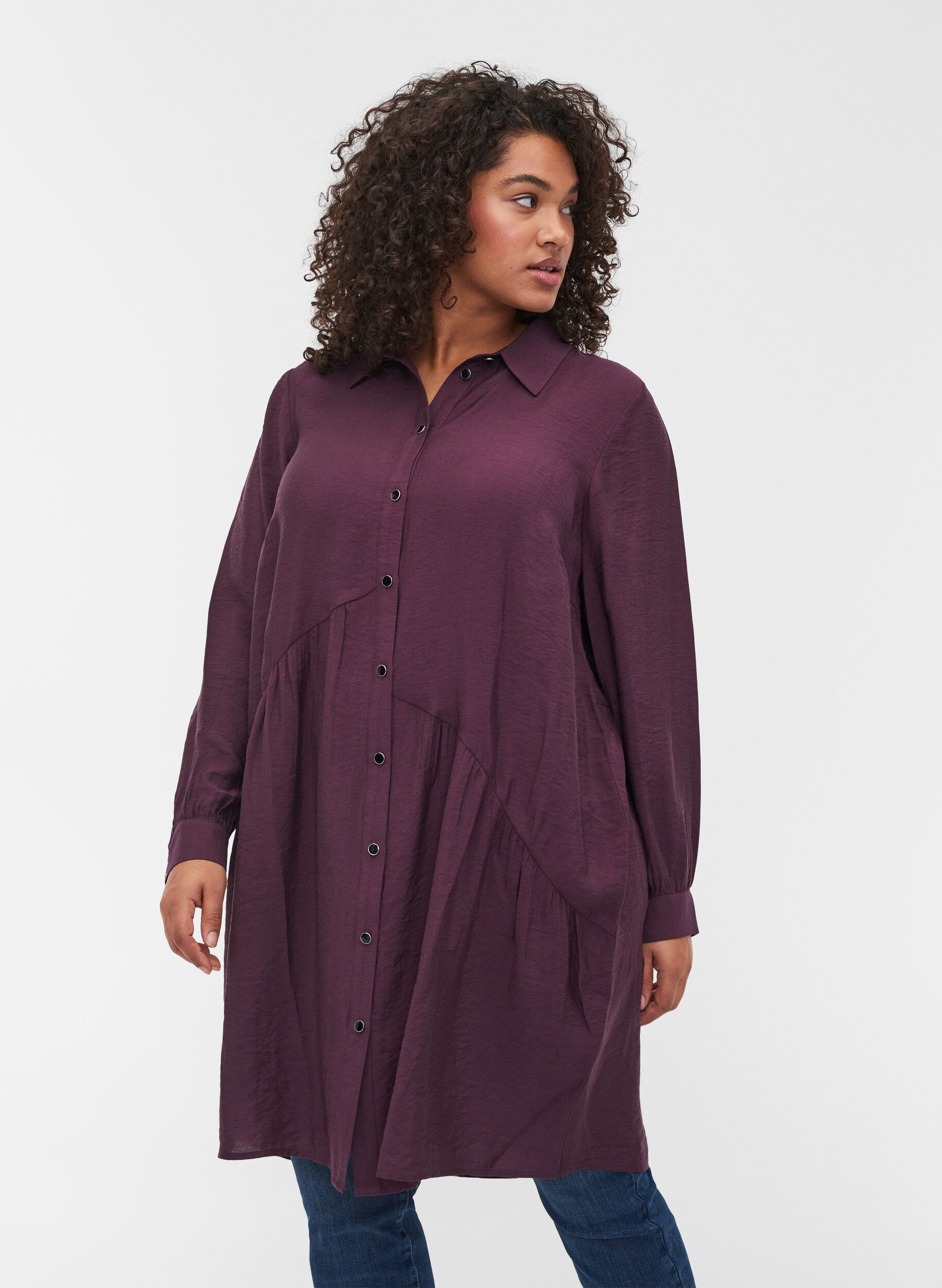 Zizzi Einfarbiges Hemdkleid mit A-Linie, Plum Perfect, Model image number 0