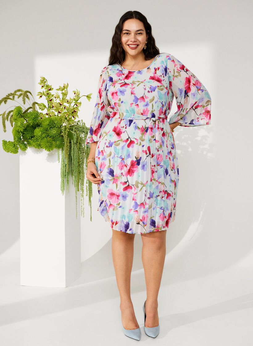 Plisseekleid mit Bindeband und Print, White/MultiFlowerAOP, Image image number 0