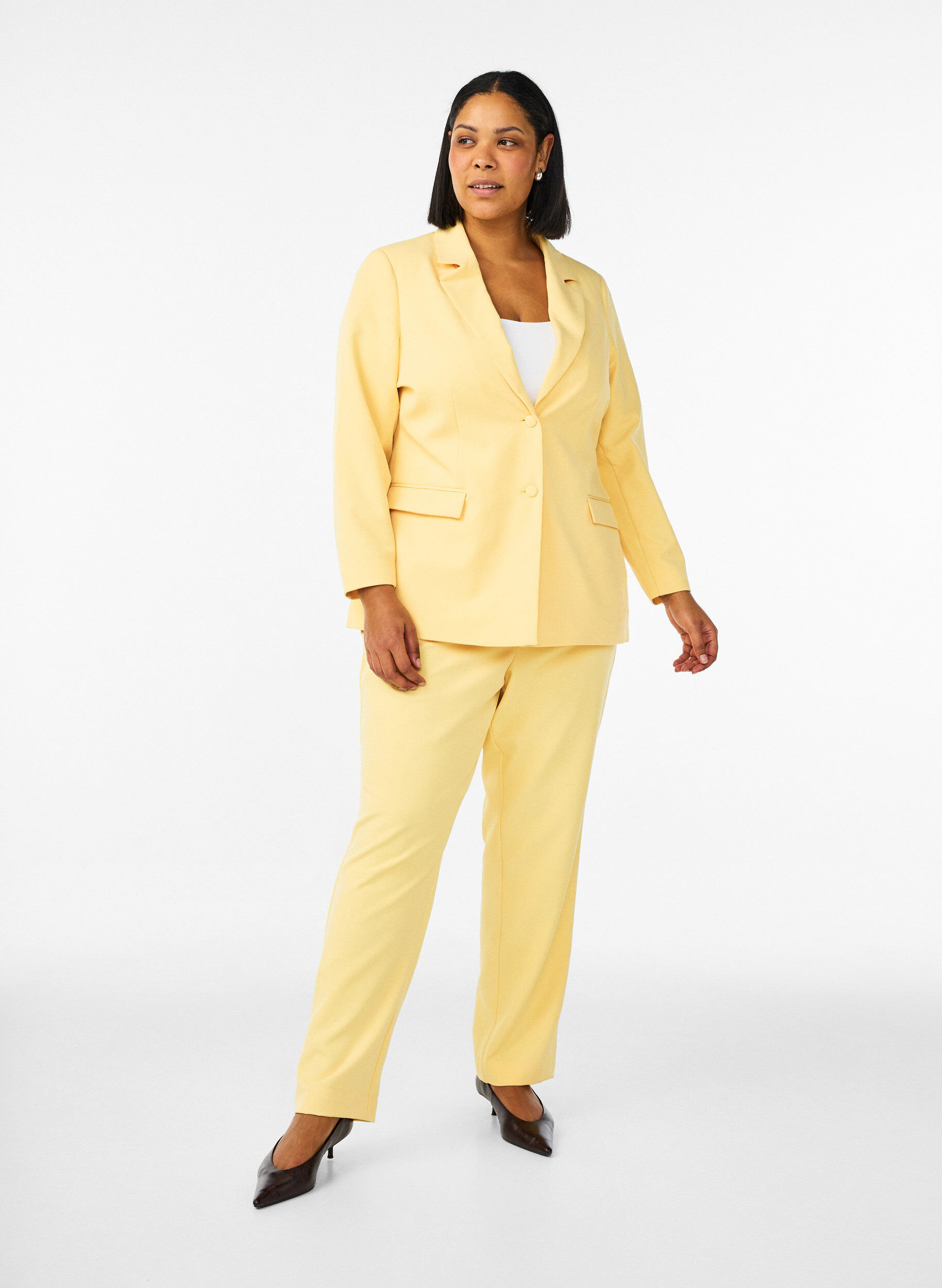 ZizziKlassischer Blazer mit Knopfverschluss, Gelb, Model image number 1