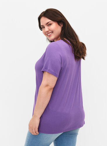 Viskose T-Shirt mit Ripp und V-Ausschnitt, Deep Lavender, Model image number 1