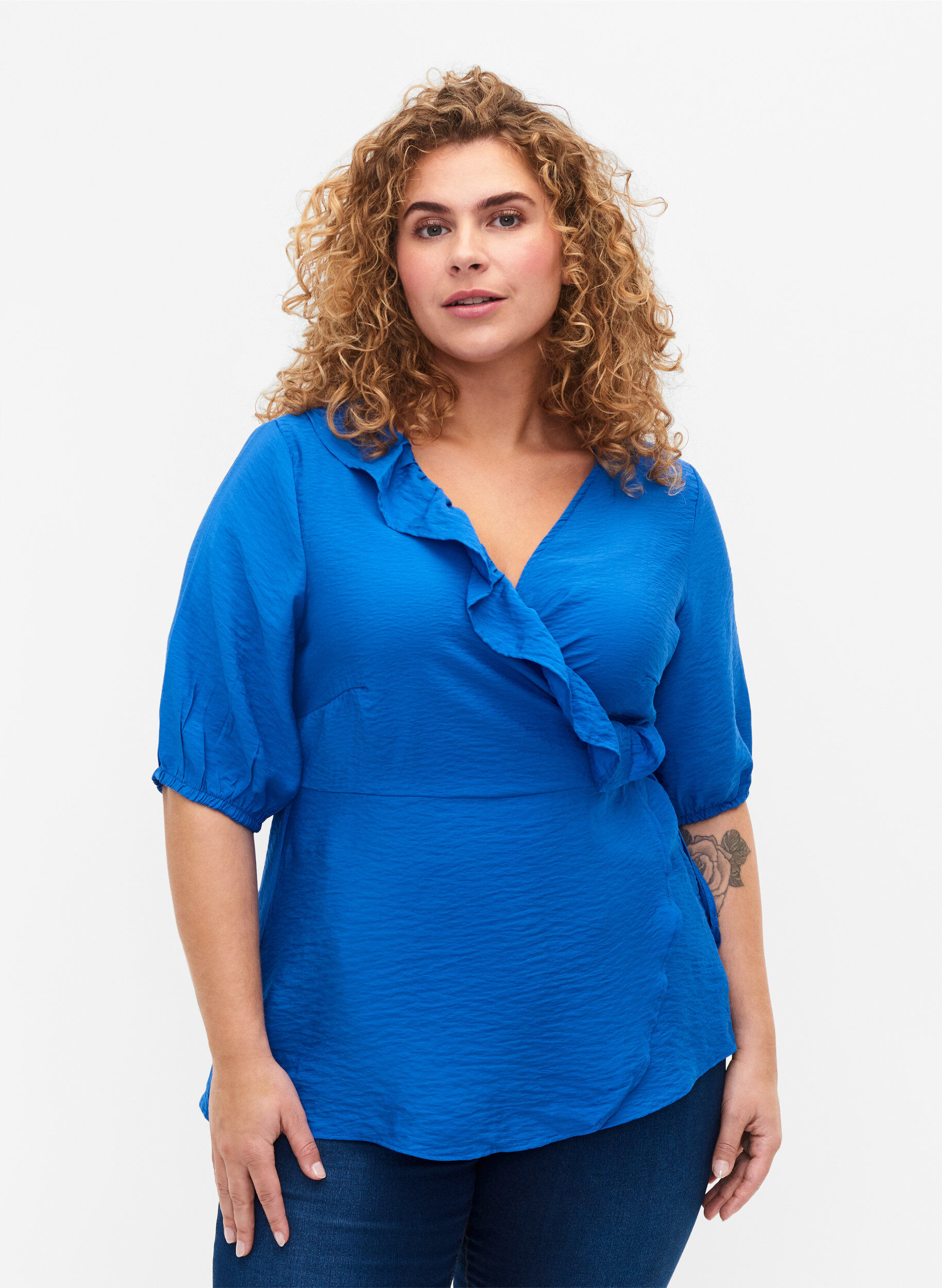 Zizzi Wickelbluse aus Viskose mit halblangen &Auml;rmeln, Olympian Blue, Model image number 0