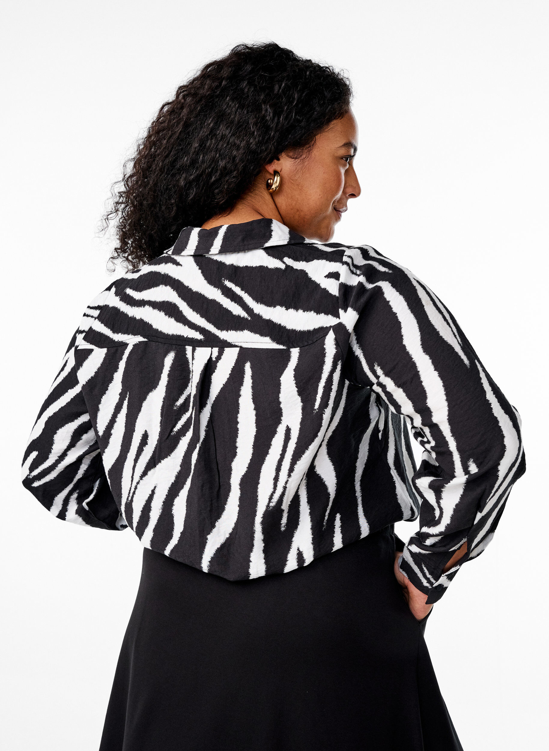 Zizzi Bluse mit Zebraprint, Schwarz, Model image number 2