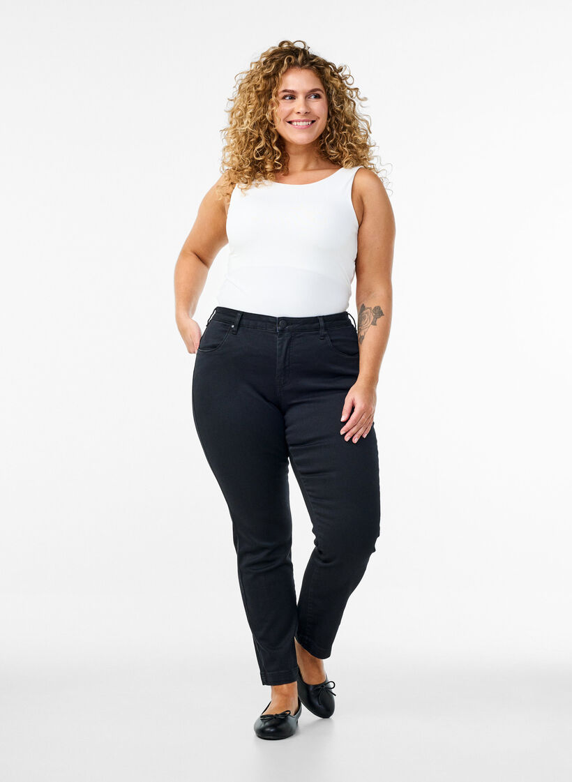 Schmale Passform Emily Jeans mit normaler Taille, Schwarz, Model image number 0