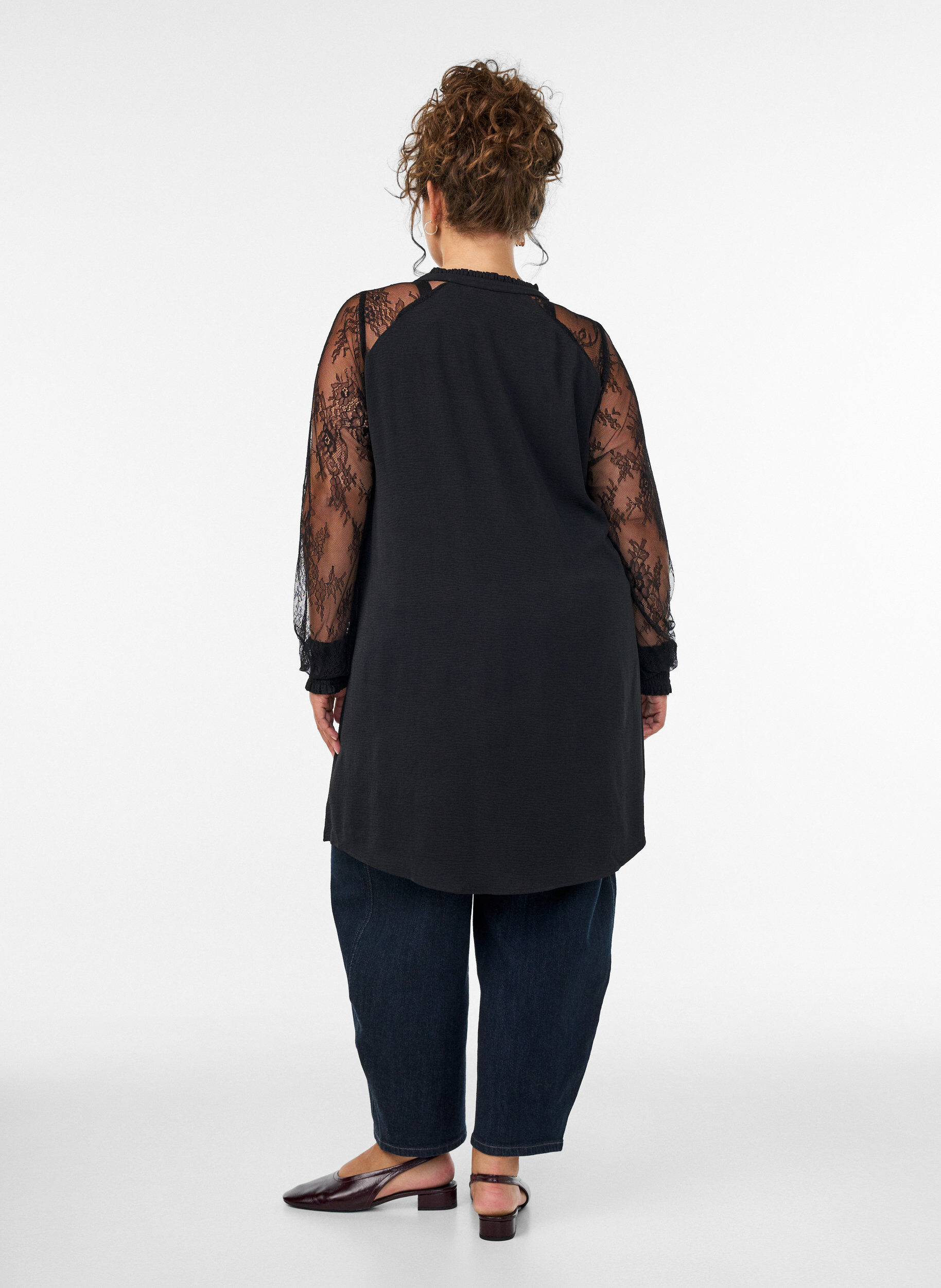 ZizziTunika mit transparenten &Auml;rmeln aus Spitze, Schwarz, Model image number 2