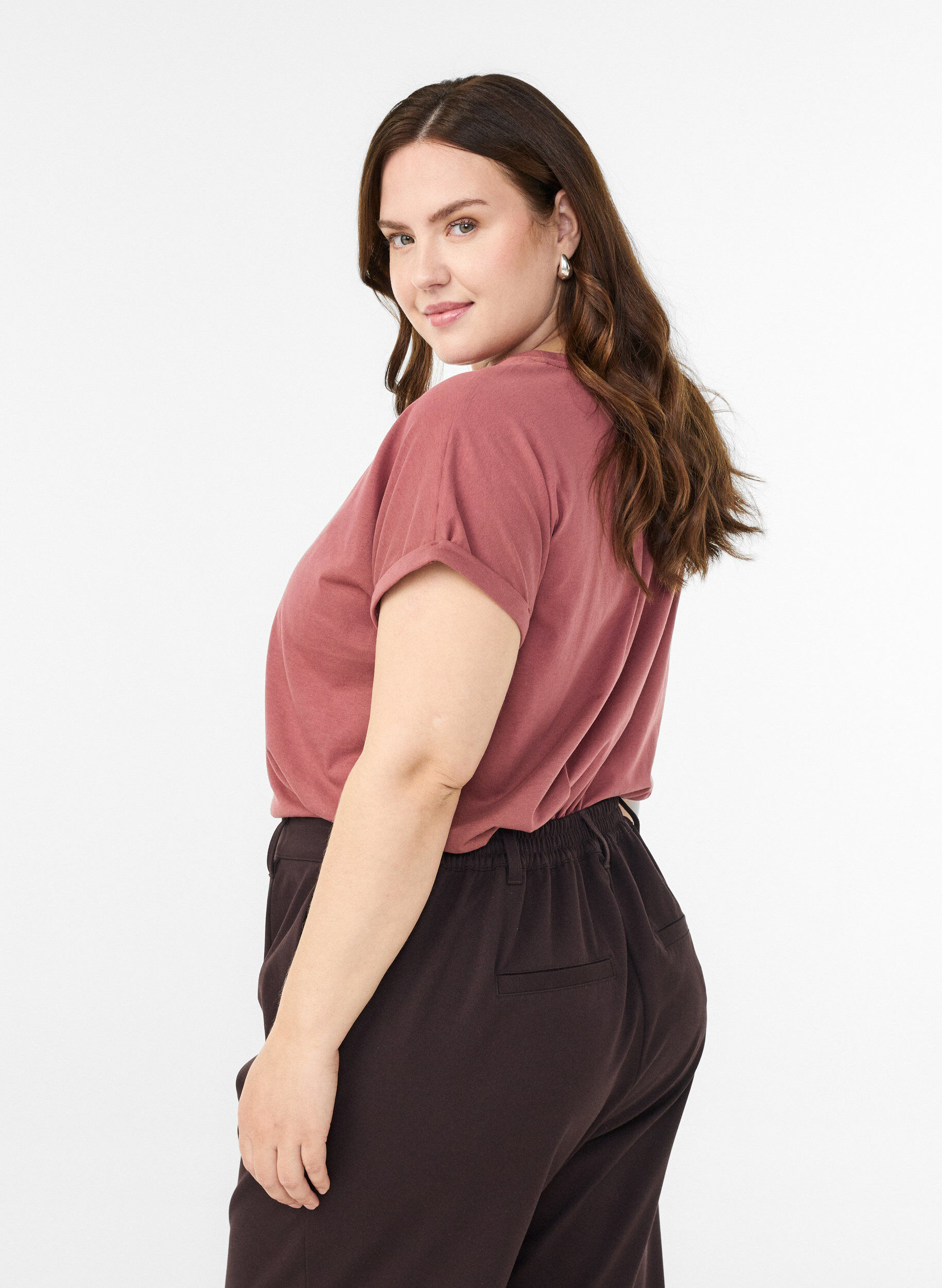 Zizzi Kurz&auml;rmeliges T-Shirt aus einer Baumwollmischung, Rot, Model image number 1