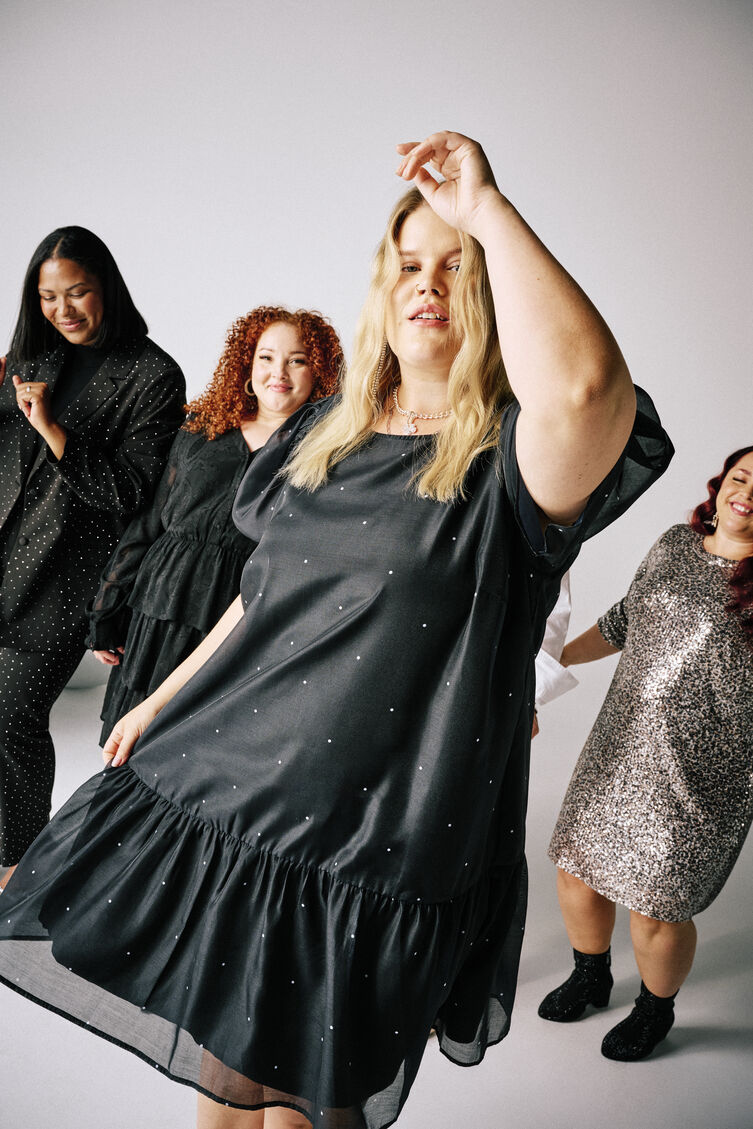 Festliche Kleidung, , Model