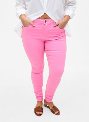 Super Slim Fit Amy Jeans mit hoher Taille, Rosebloom, Model image number 2