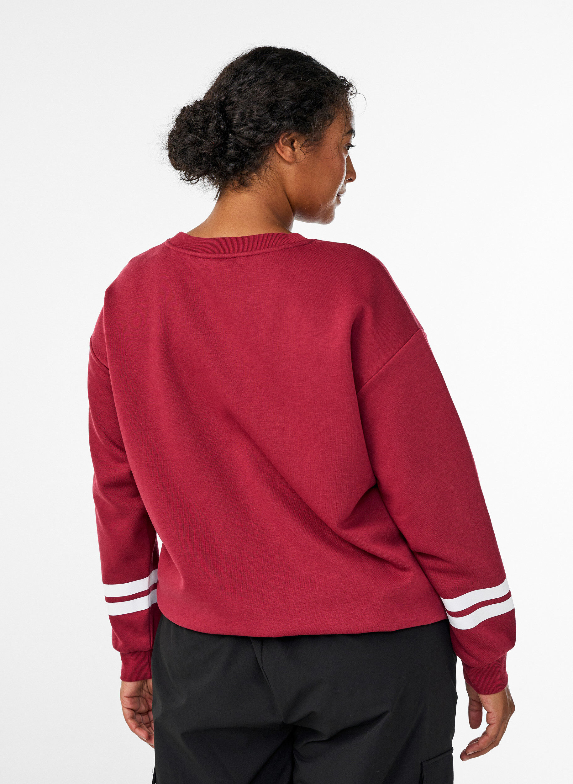 Zizzi Sweatshirt mit Statement-Detail, Rot, Model image number 2