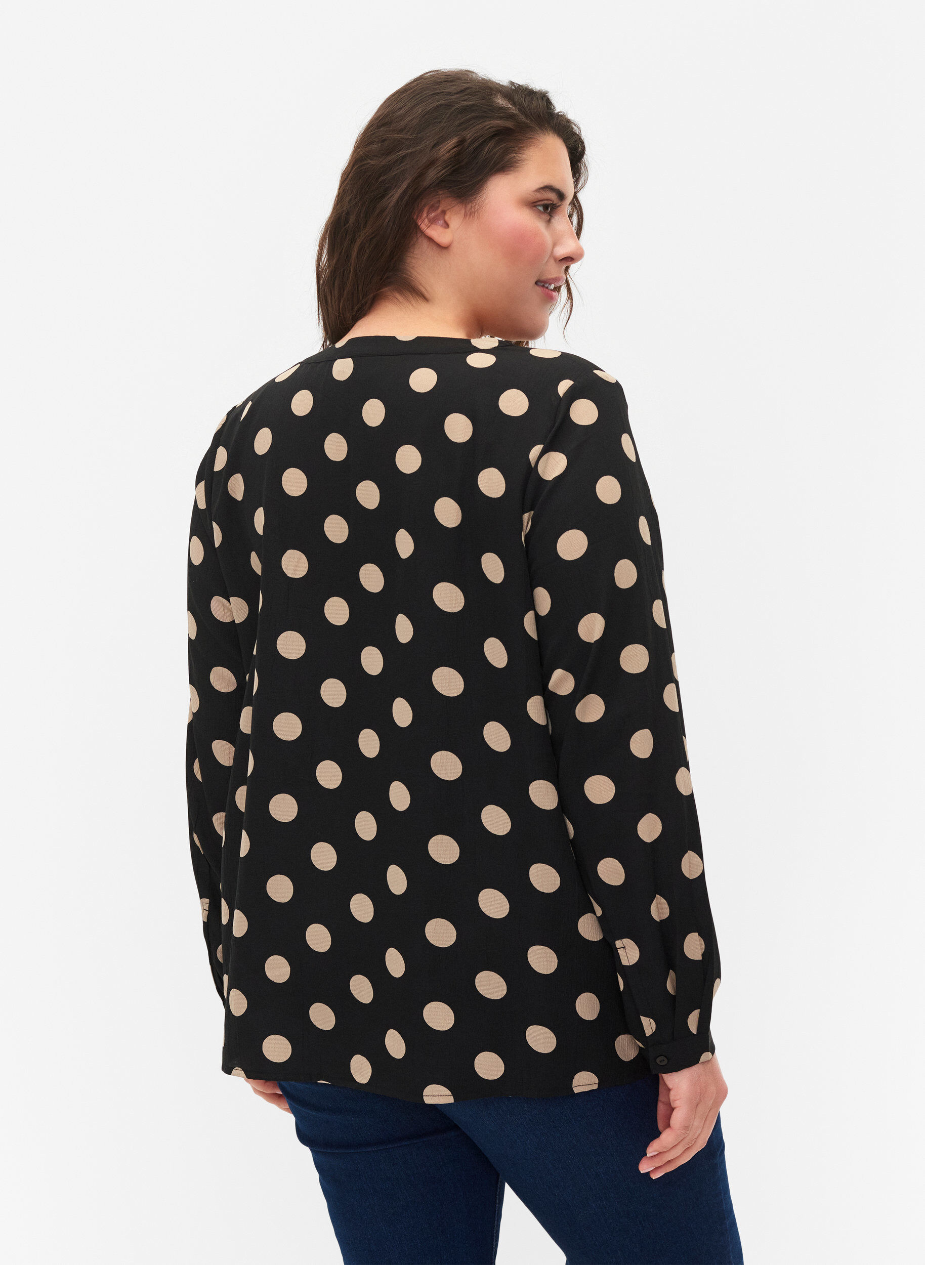 Zizzi FLASH &ndash; Lang&auml;rmlige Bluse mit Druck, Black Brown Dot, Model image number 1