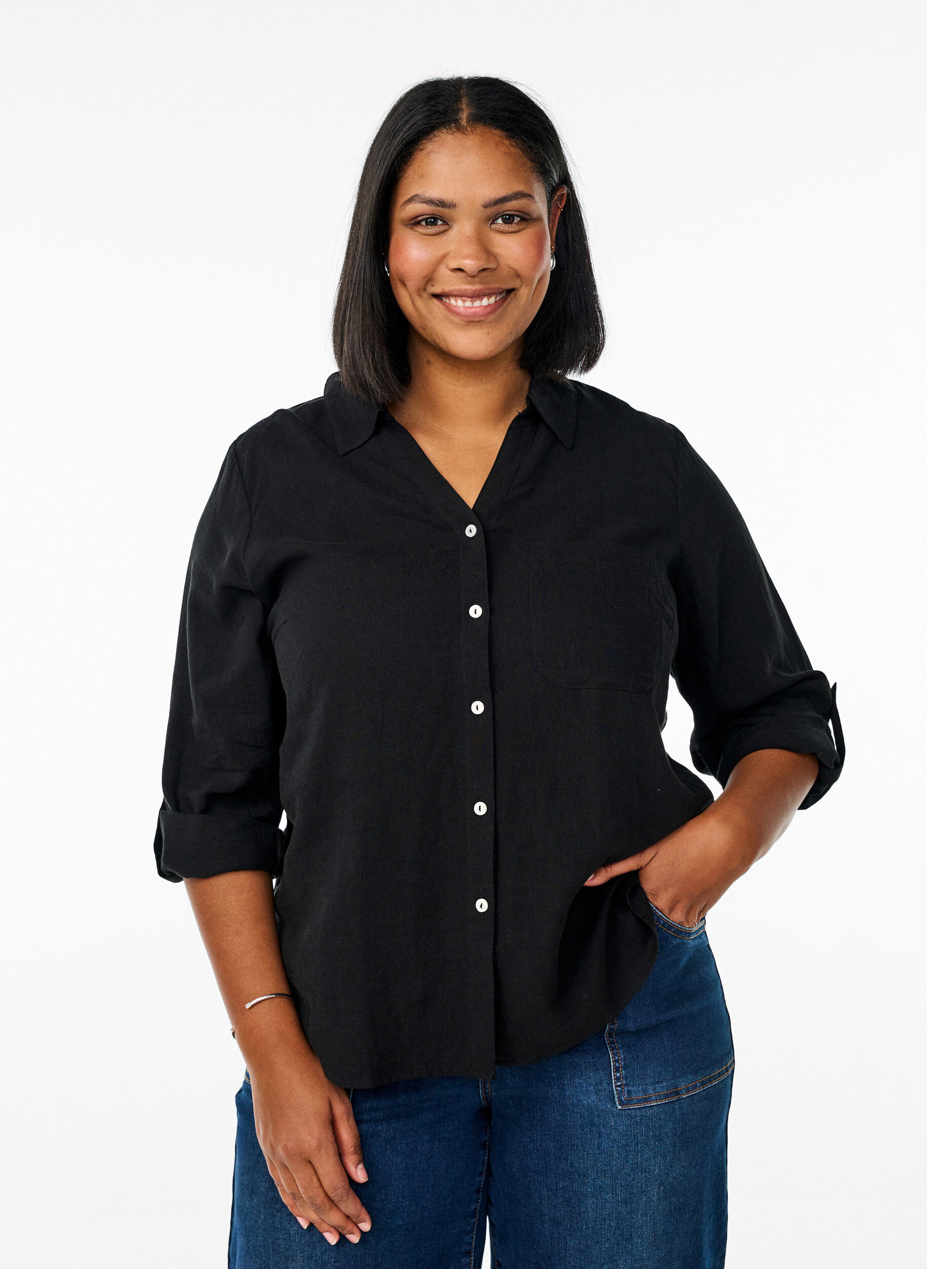 Bluse aus Leinen und Viskose mit 3/4-&Auml;rmeln, Schwarz, Model