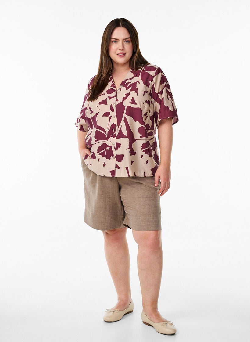 Geblümte Bluse mit V-Ausschnitt, Rot, Model image number 1