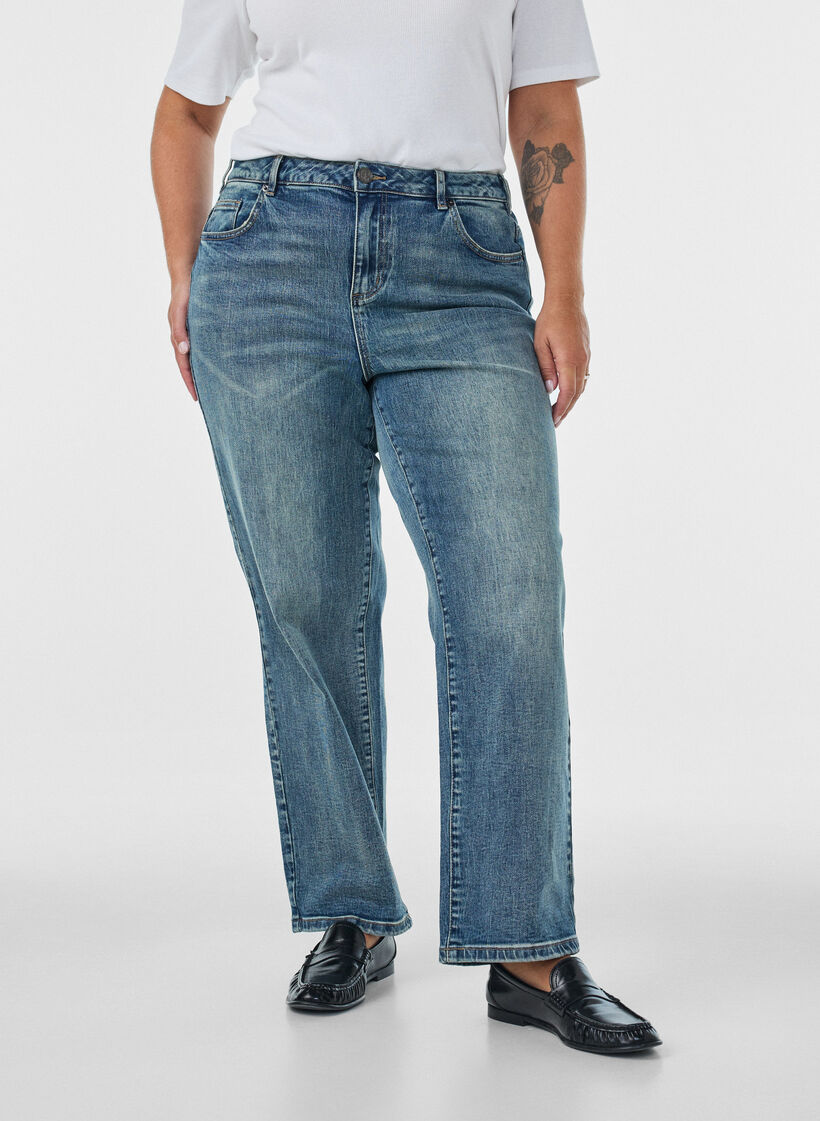 Kiana Straight Fit Jeans mit leicht abgenutzter Optik, Blau, Model image number 2