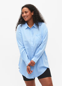 Long shirt in linen-viscose blend, Chambray Blue, Model